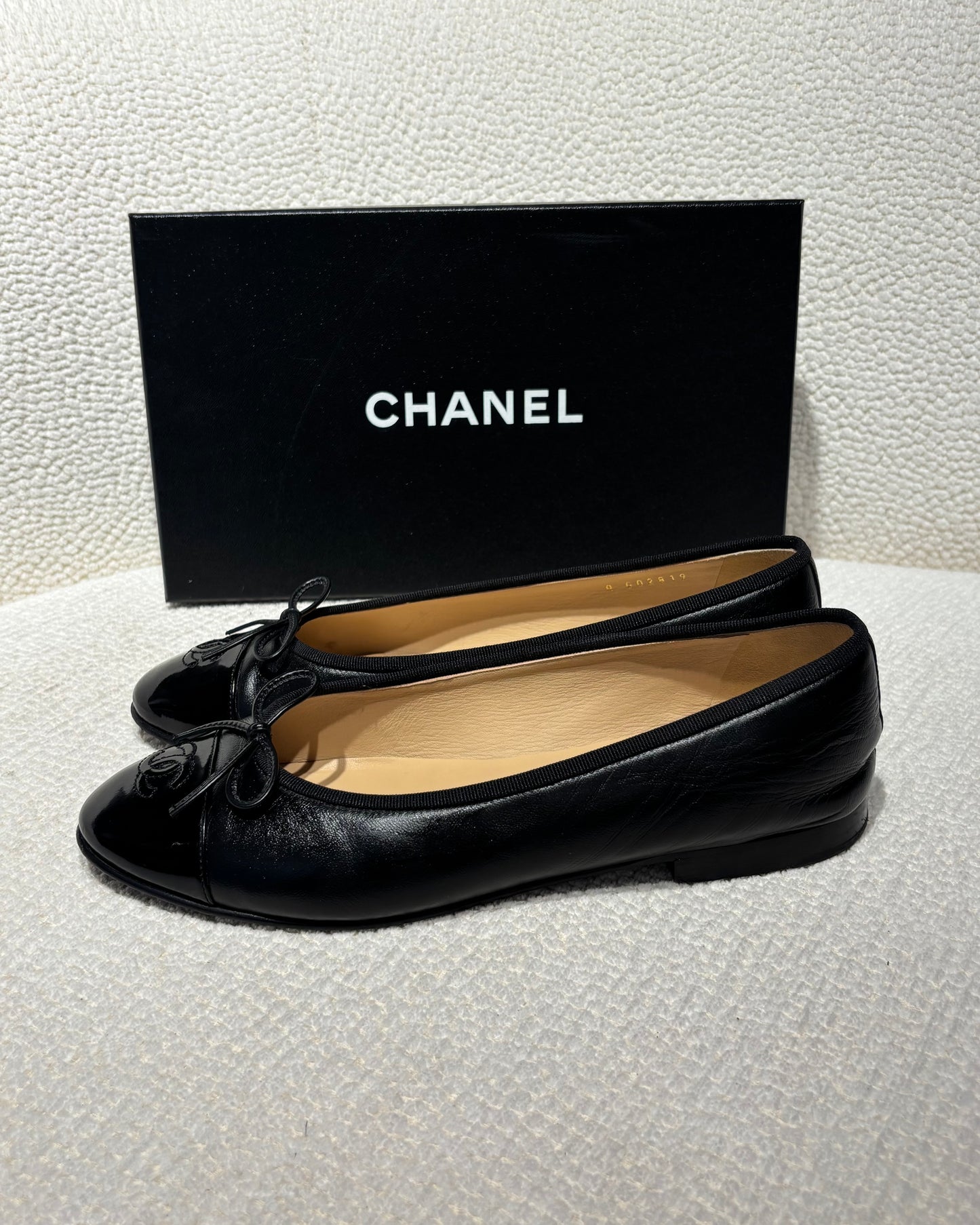 Chanel ballerinas - Black lambskin & patent leather - EU 39,5 - 2025 Collection