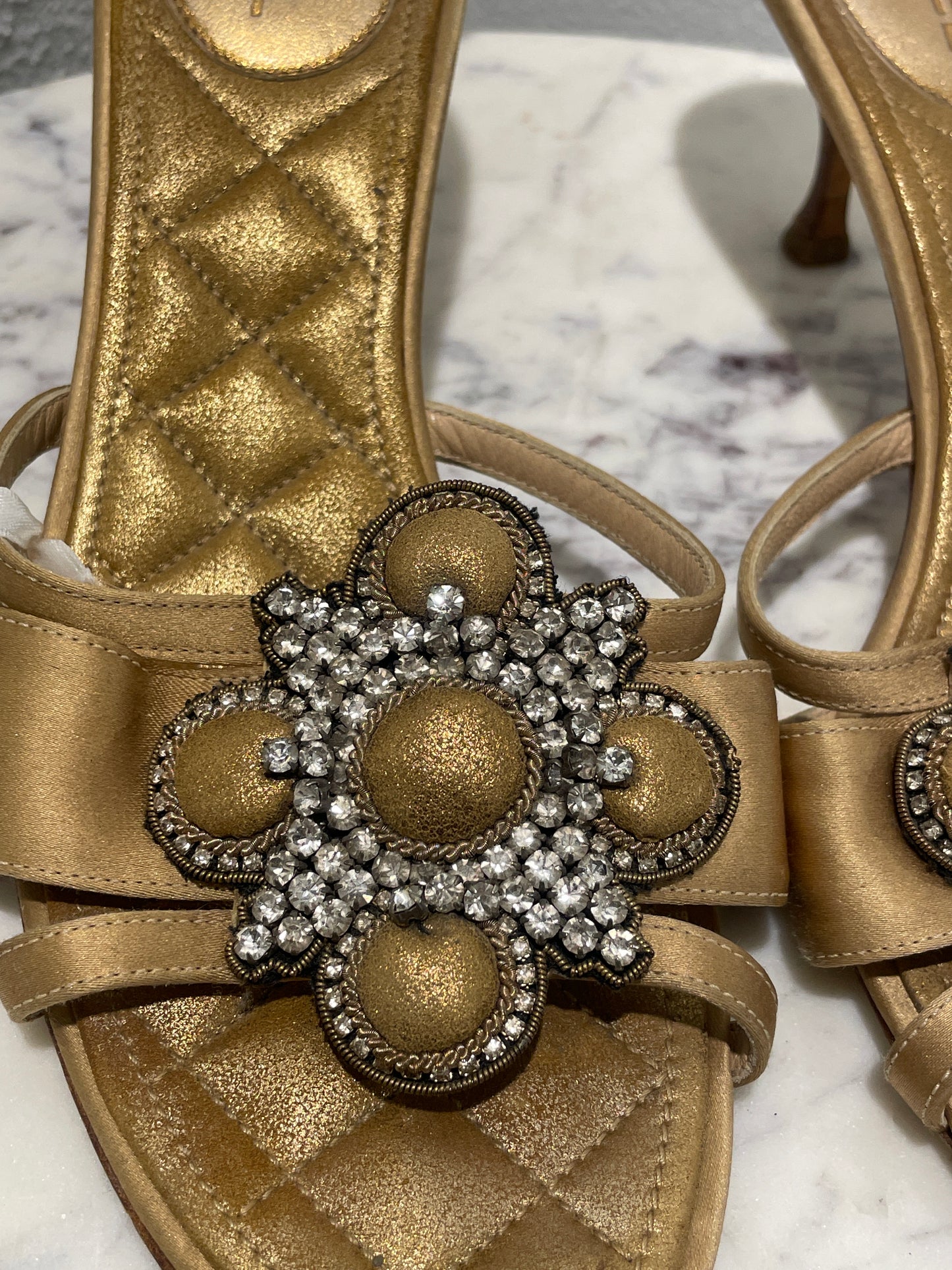 Chanel Metallic Gold Quilted Gripoix Kitten Mules – EU 38