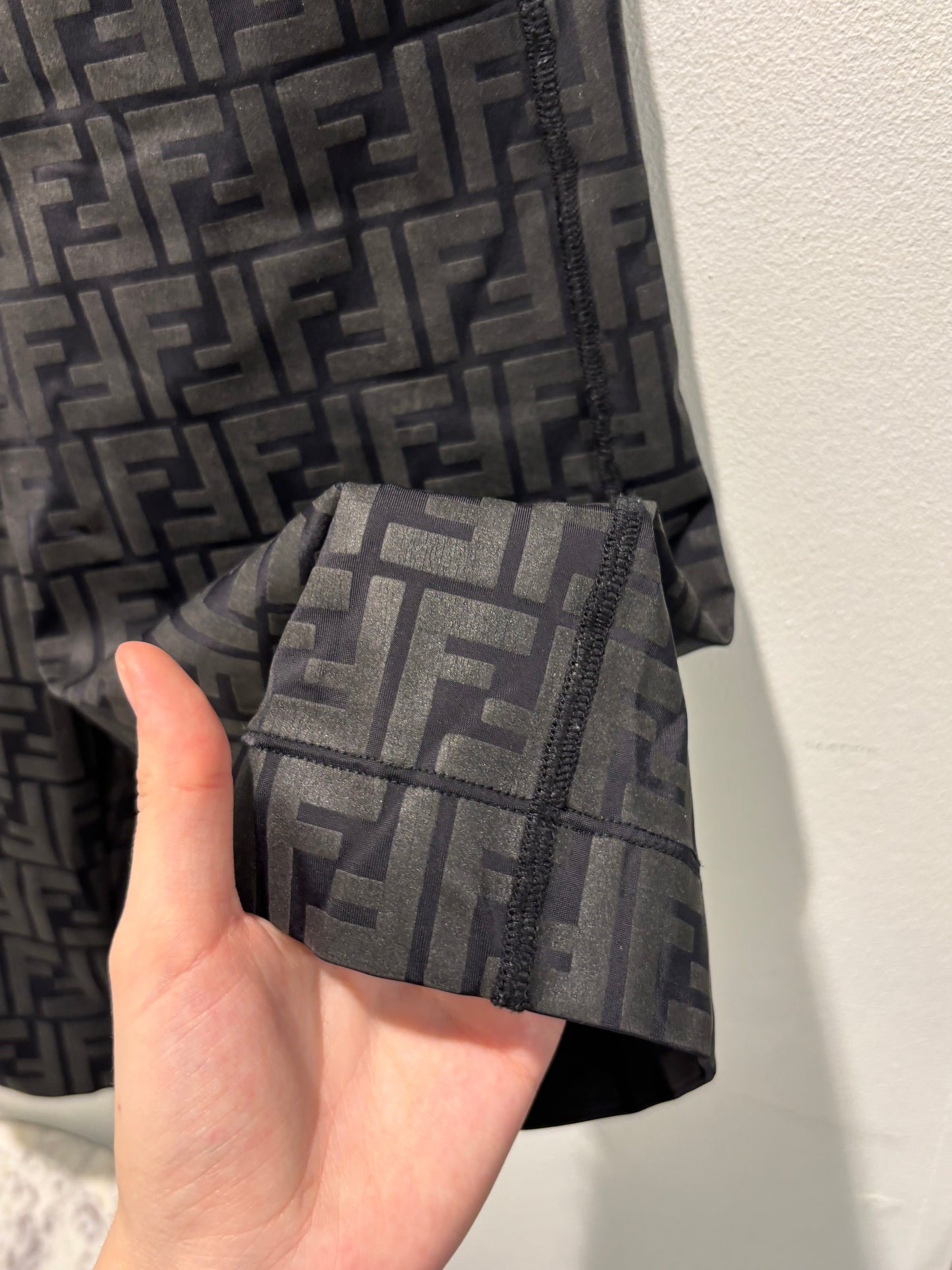 Fendi - Short tights - Medinas Wardrobe - EU36