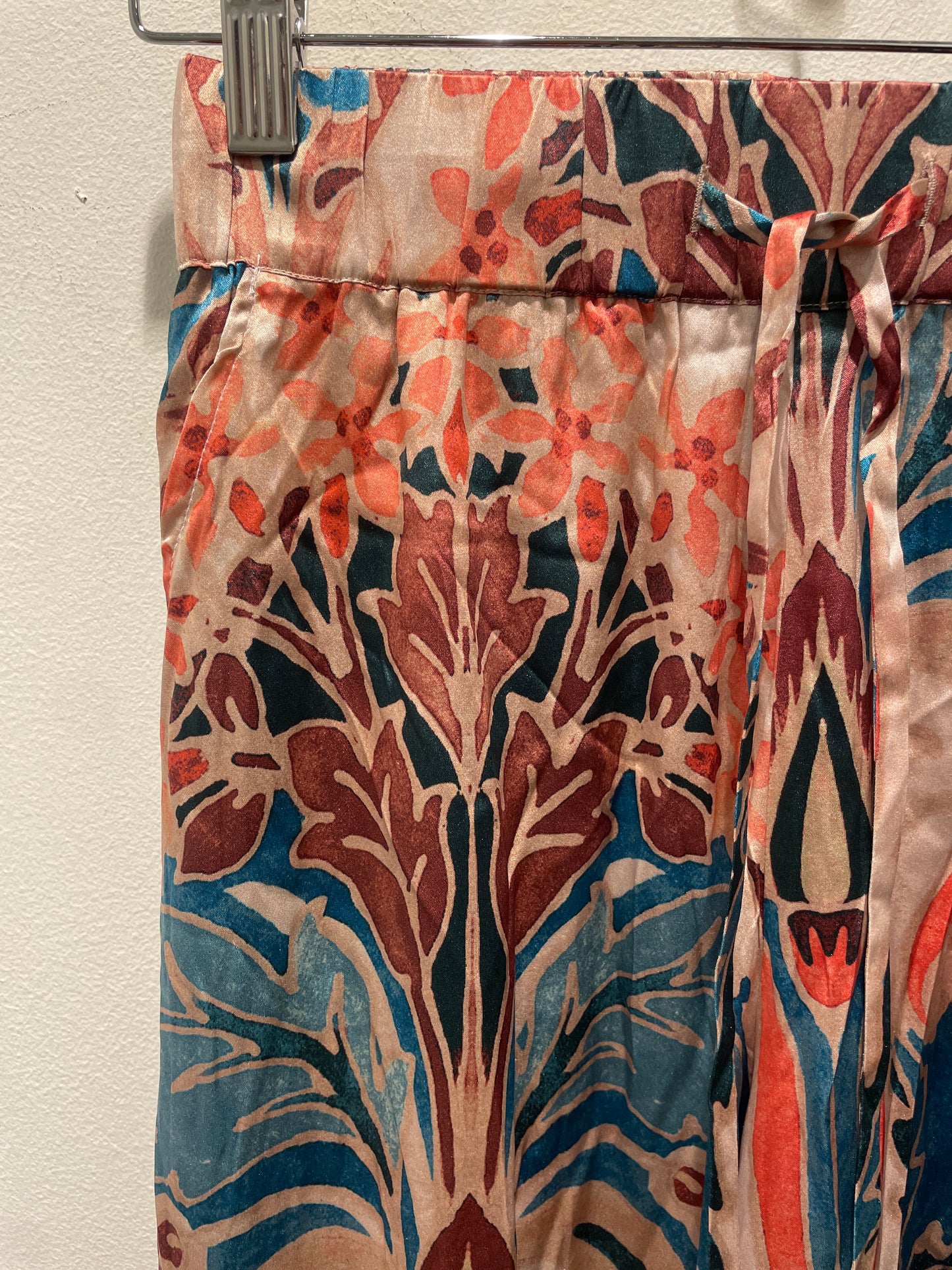 Dea Kudibal — Palazzo Silk Wide-Leg Trousers in Ornamental Print - Size EU XS - Oversized