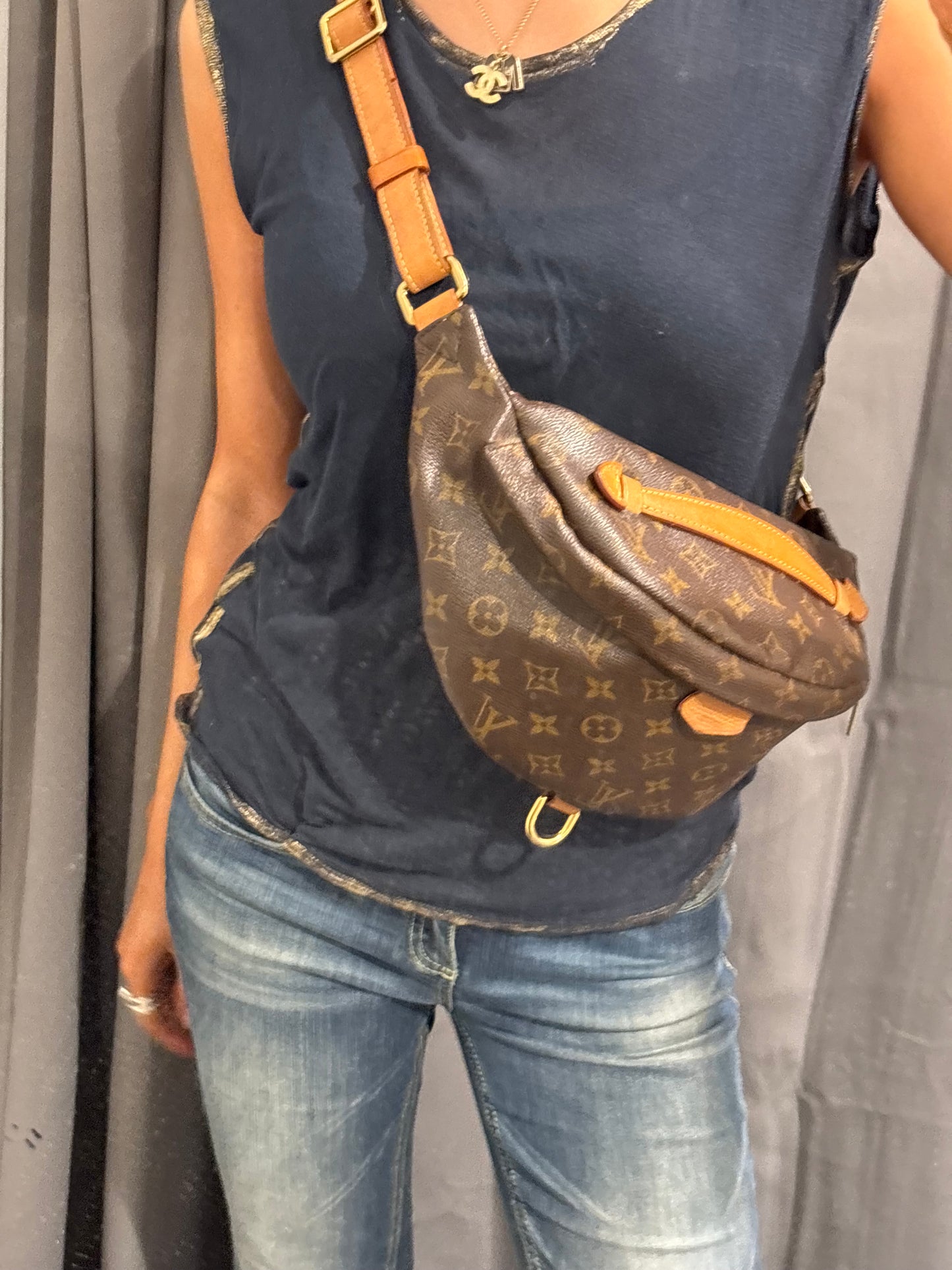 Louis Vuitton Bumbag - Monogram Leather