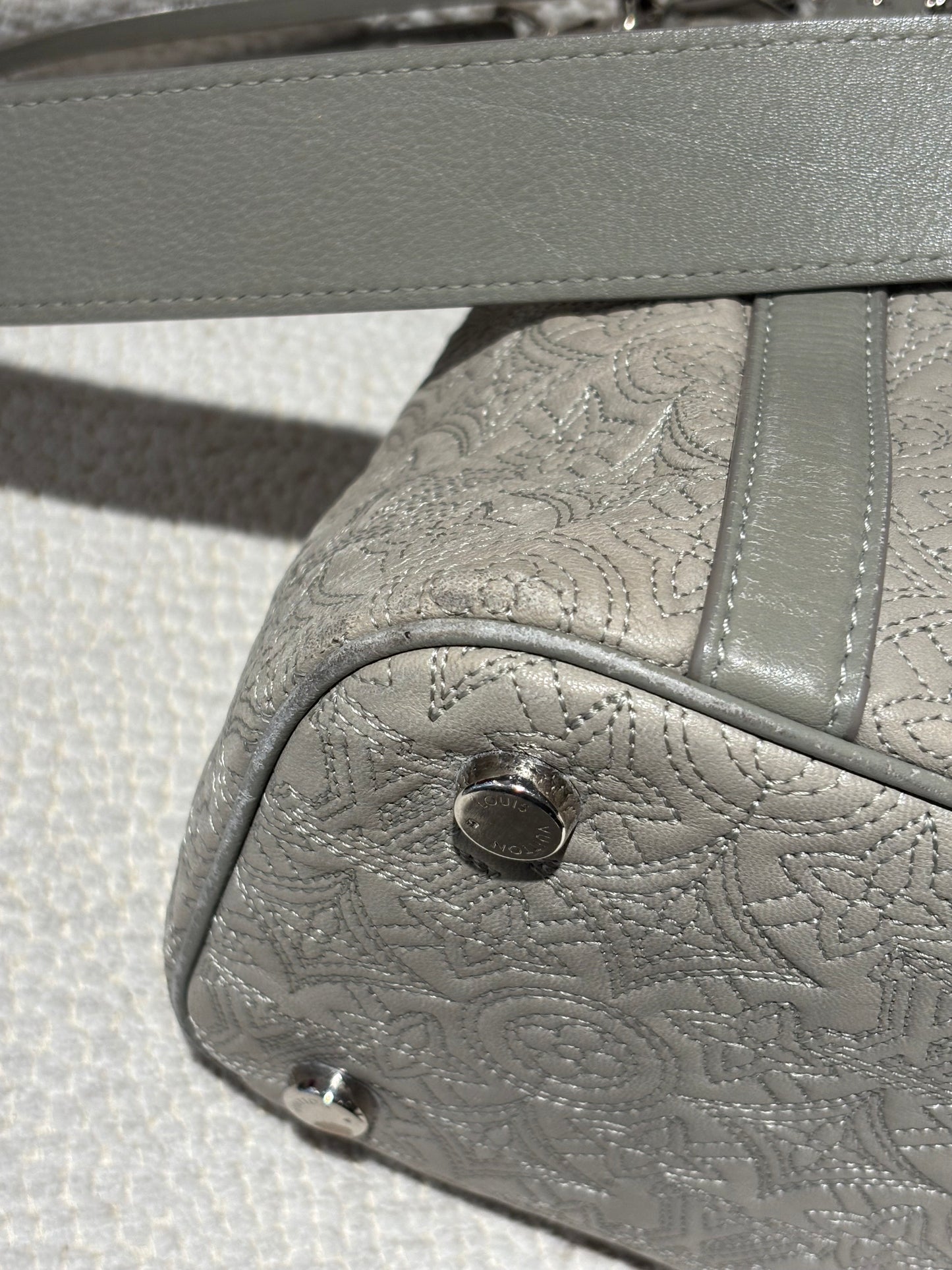 Louis Vuitton Antheia Ixia Bag – Monogram Leather in Grey