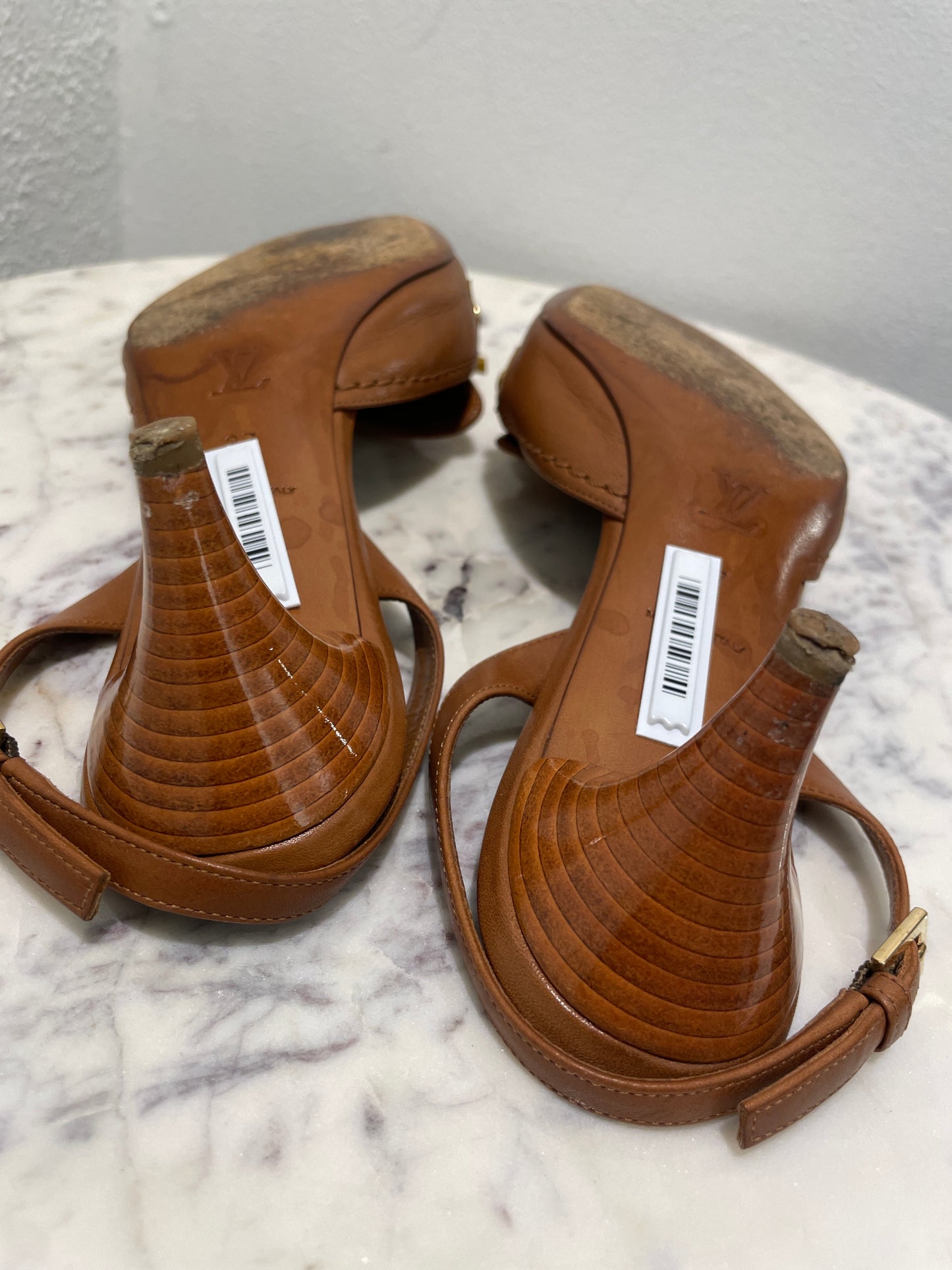 Louis Vuitton Tan Leather Pointed-Toe Slingback Heels with Yellow Tassel Bow - 37