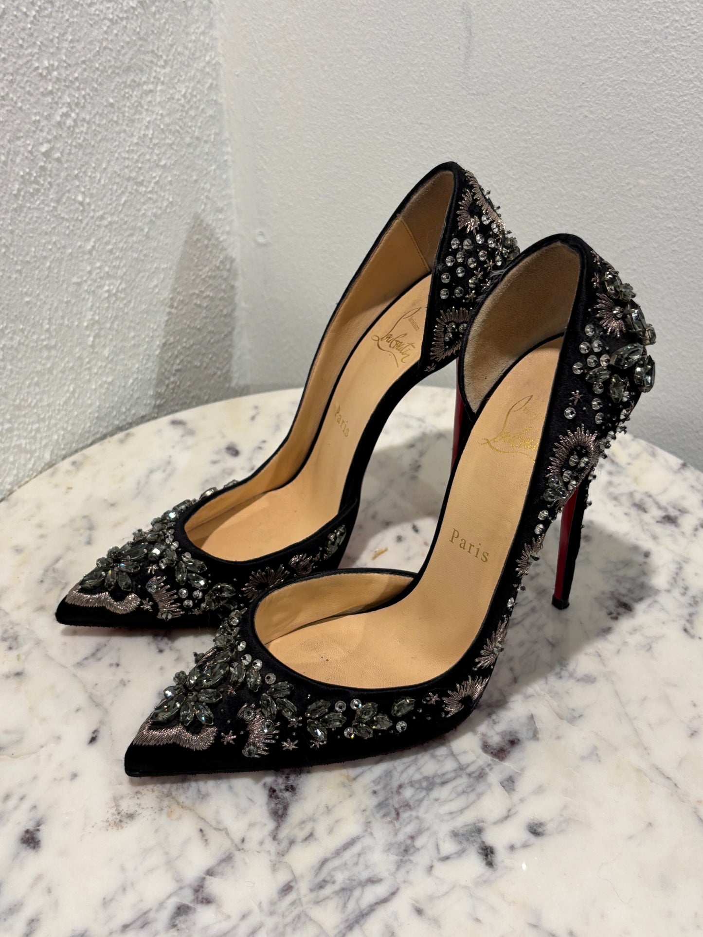 Christian Louboutin - Black satin - Brode/Strass - 38 - Medinas Wardrobe