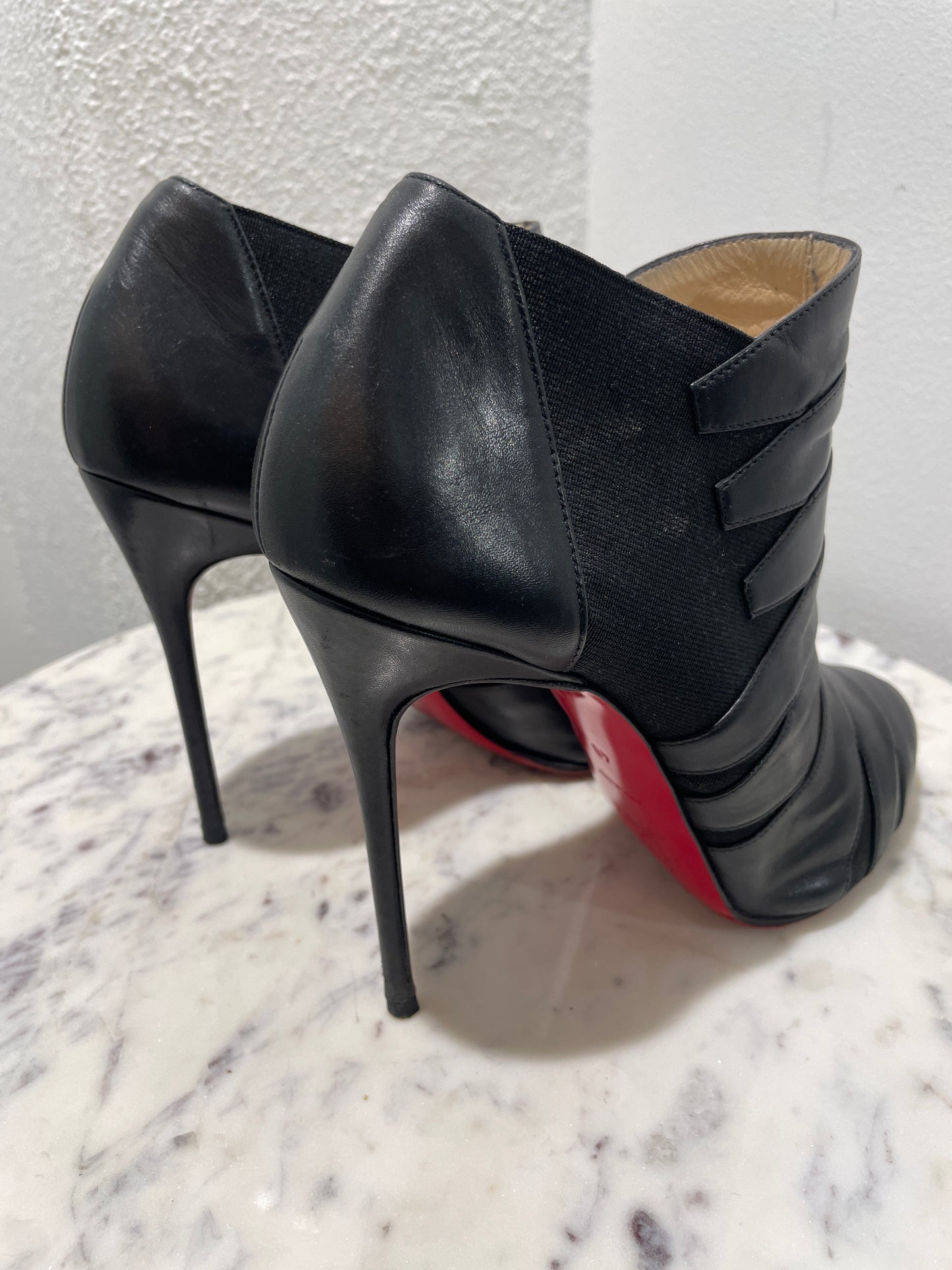 Christian Louboutin Vintage Lina 100 Leather Ankle Boots - 40