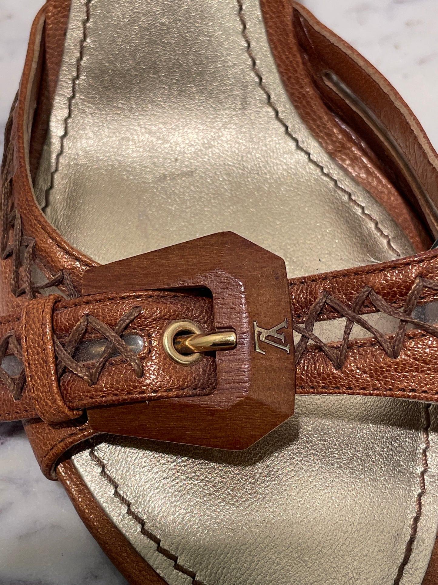 Louis Vuitton Tan Woven Leather Open-Toe Mules with Buckle Detail - 37,5