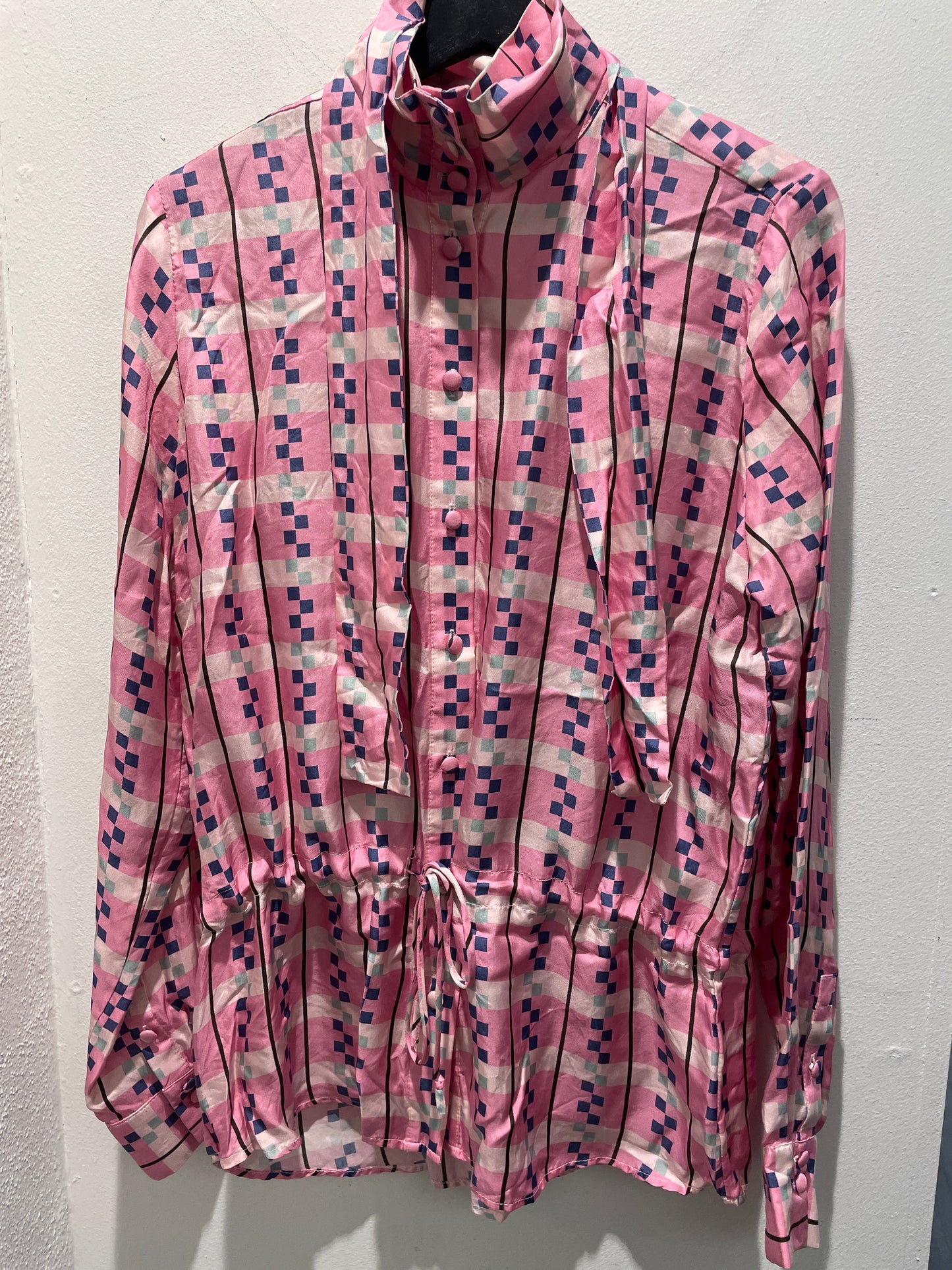 Saks Potts blouse – Pink patterned silk shirt with tie-neck in size EU38