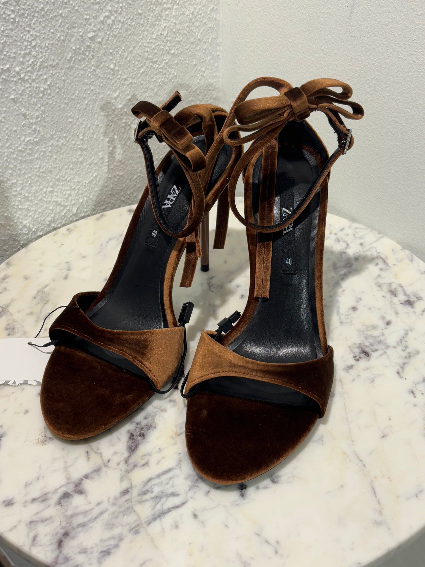 Zara - Heels - Brown Velvet - Medinas Wardrobe - 40