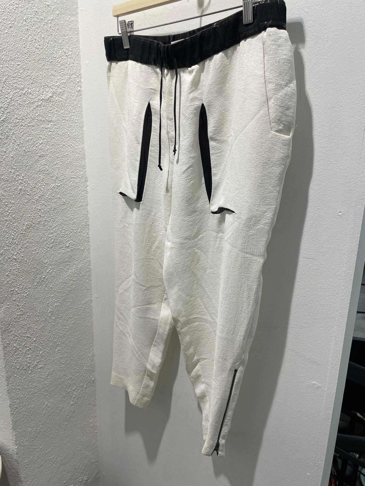 Helmut Lang Utility Pants – White & Black - XS/S