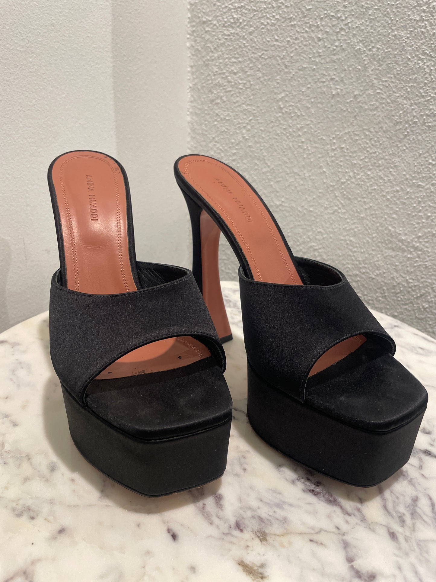 Amina Muaddi - Dalida Platform Mules – EU 39,5 - Medinas Wardrobe