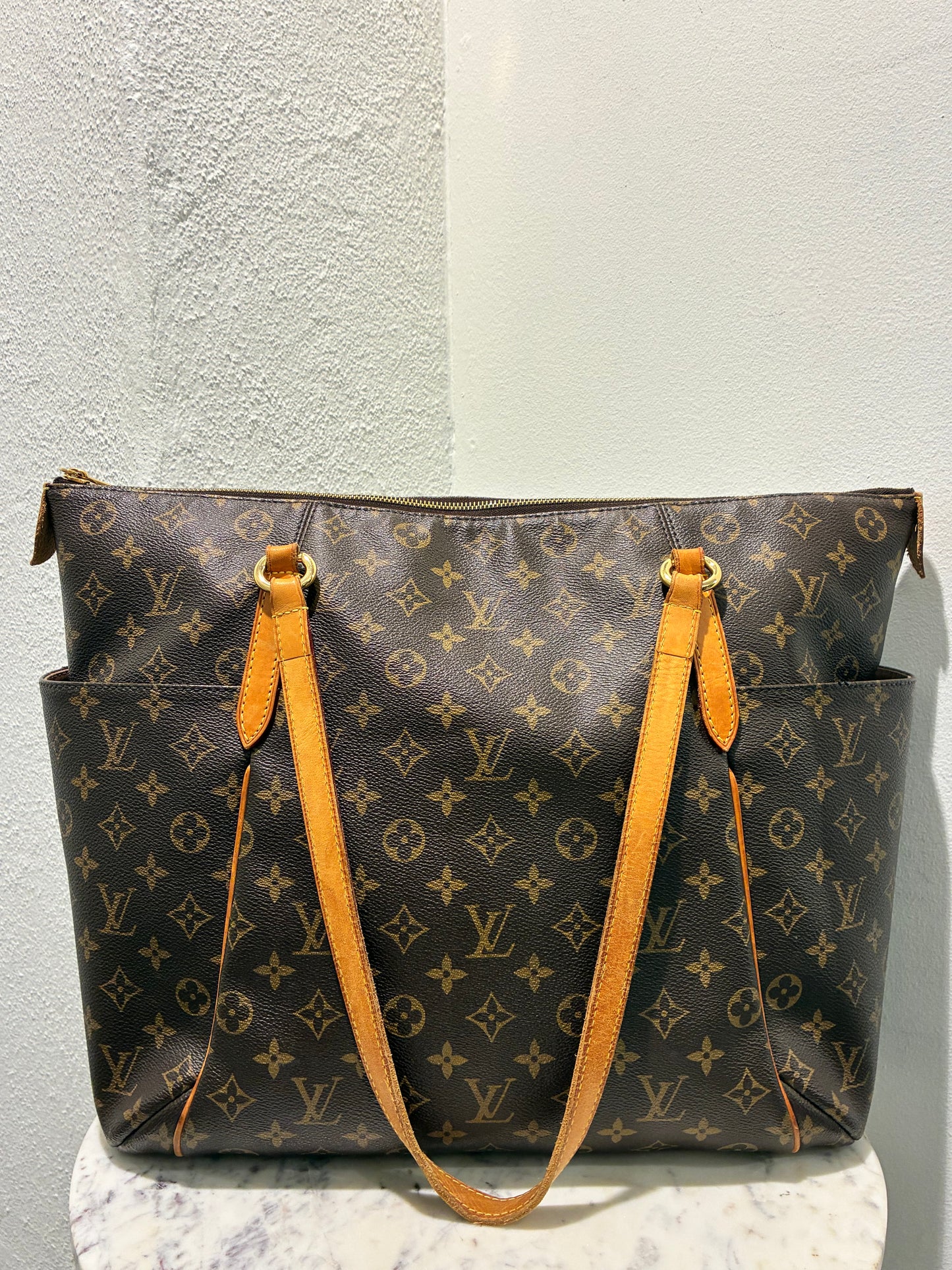 Louis Vuitton - Totally MM Tote