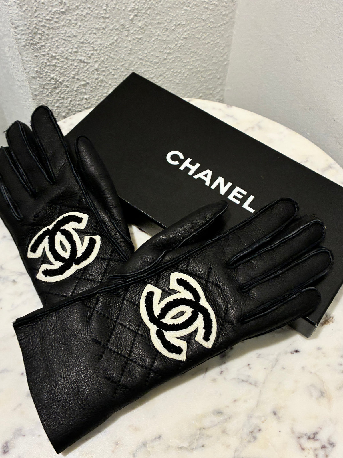 Chanel Gloves – Black Lambskin - Size 7