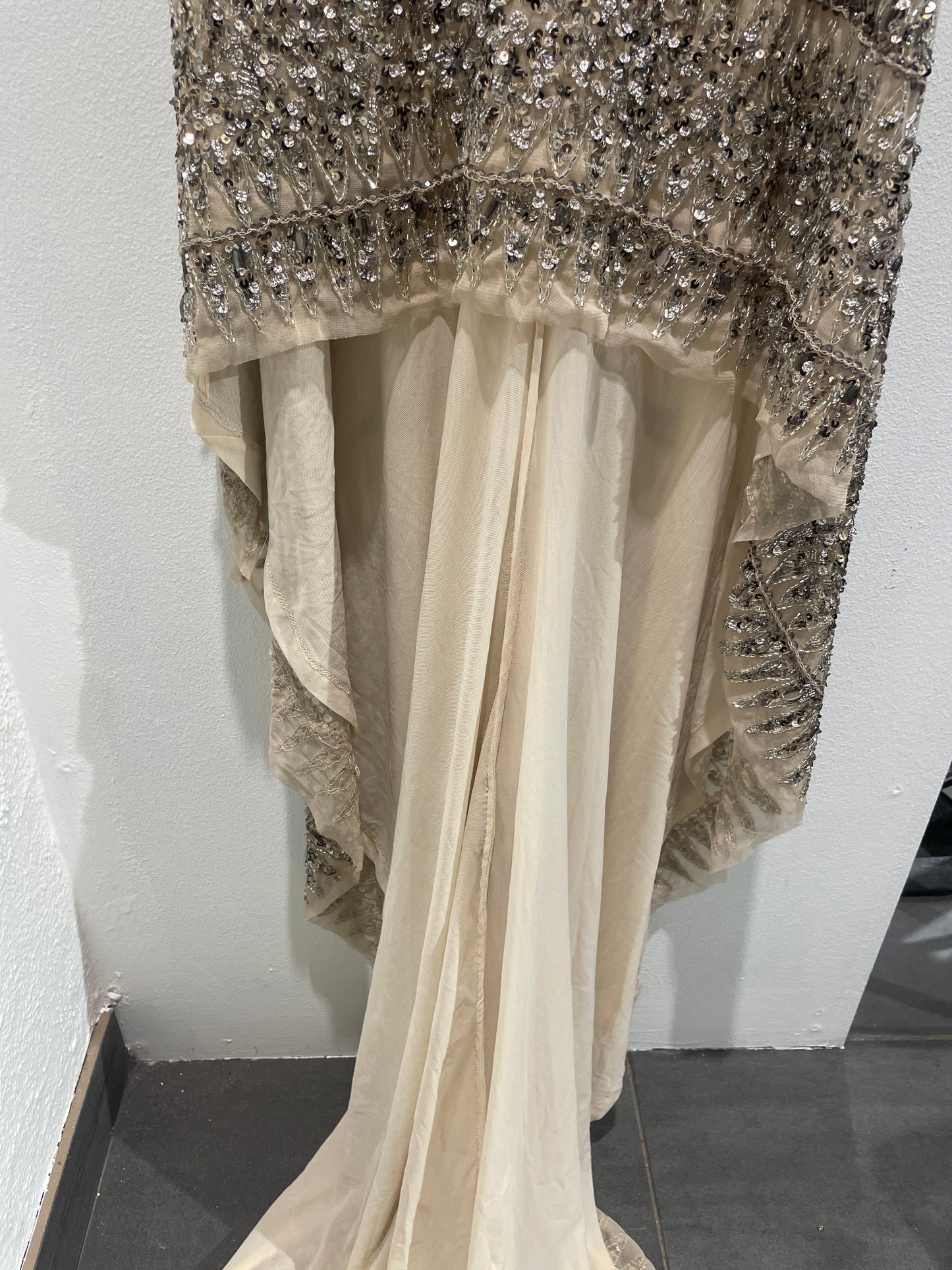 Diamond for Eden - dress - Nude w. paillets & beads - 1  - Medinas Wardrobe