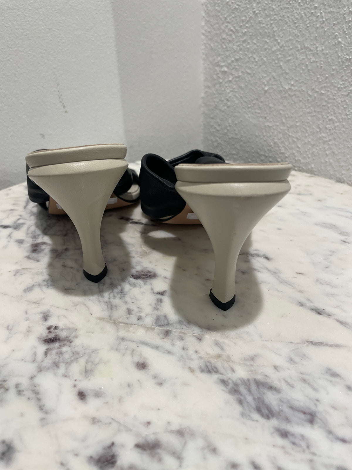 Hugo Boss - HUGO W Tonic Twisted Mules - 37