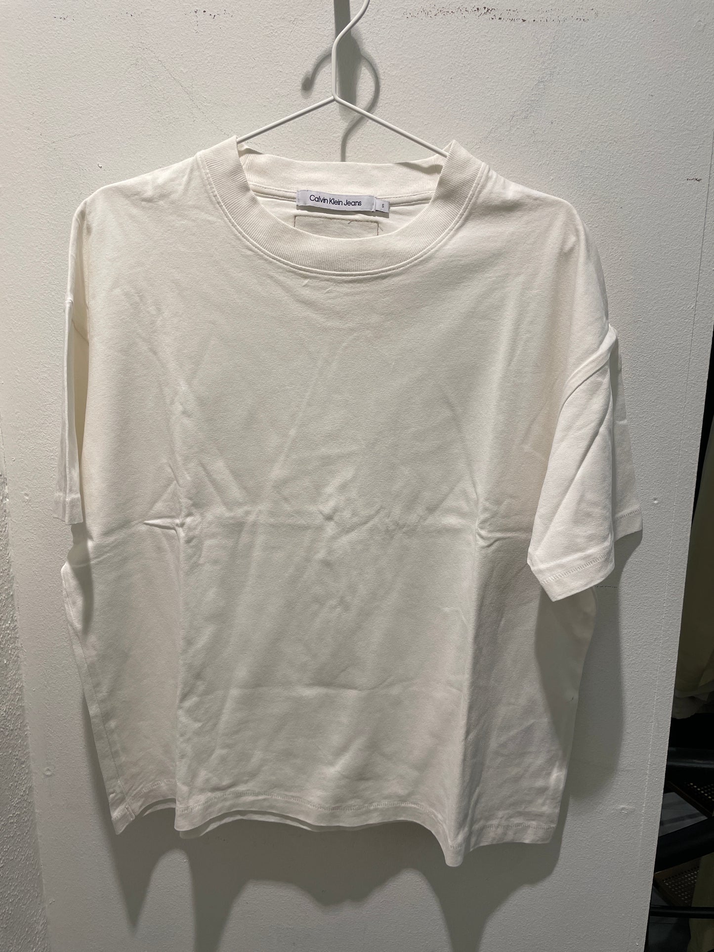 Calvin Klein Boxy Crop T-Shirt with Back Leather Patch- S