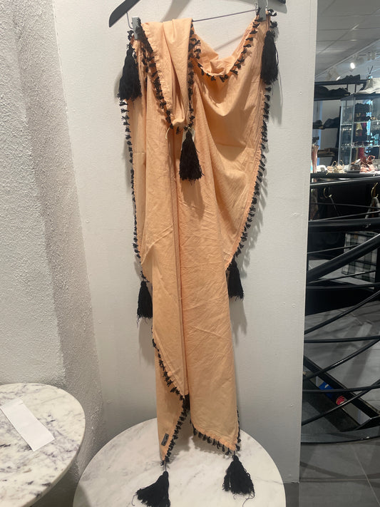 Malene Birger scarf – Peach cotton scarf with tassels - approx. 140x140 cm