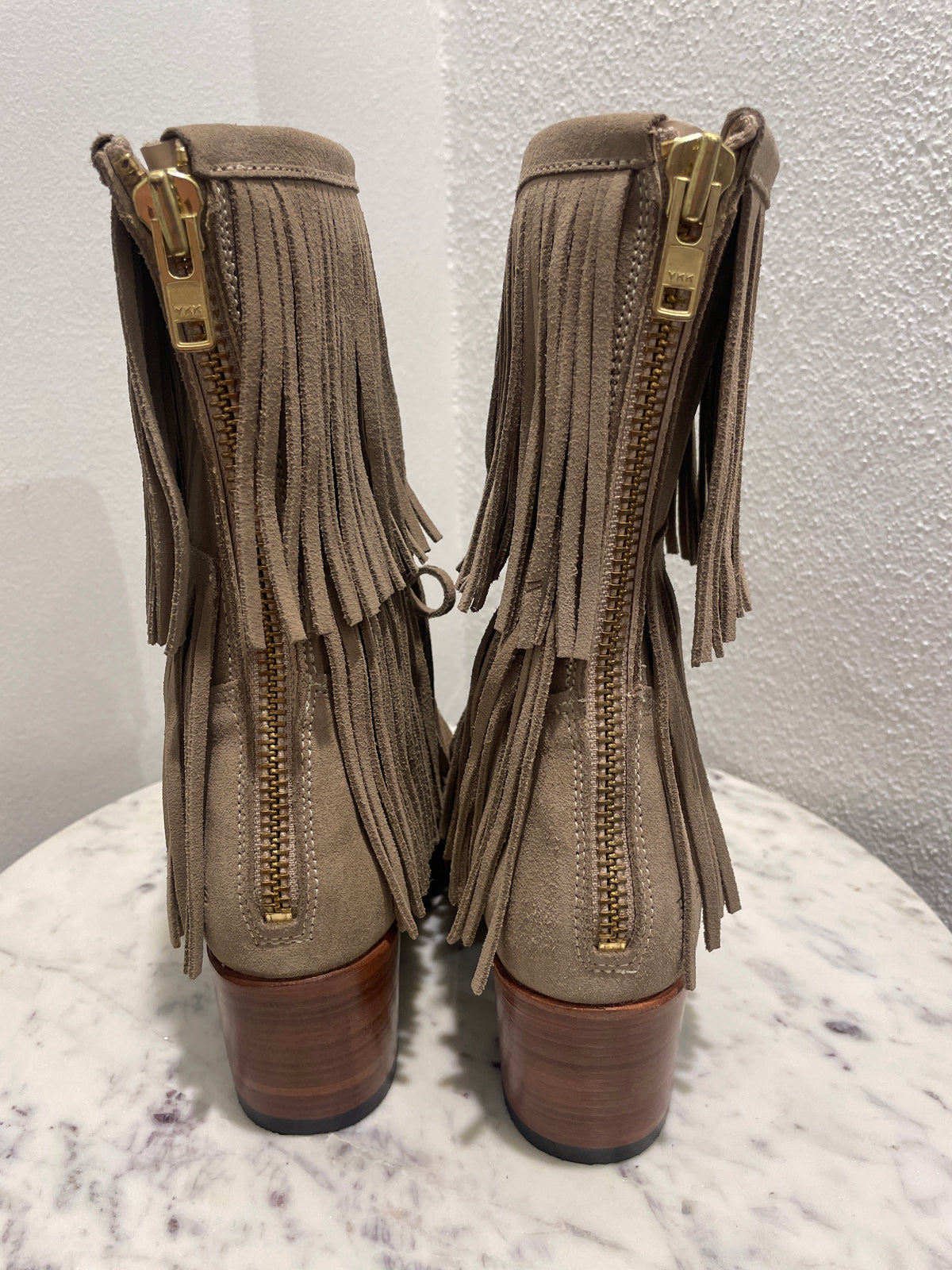 Primeboots beige fringed suede boots - EU 37