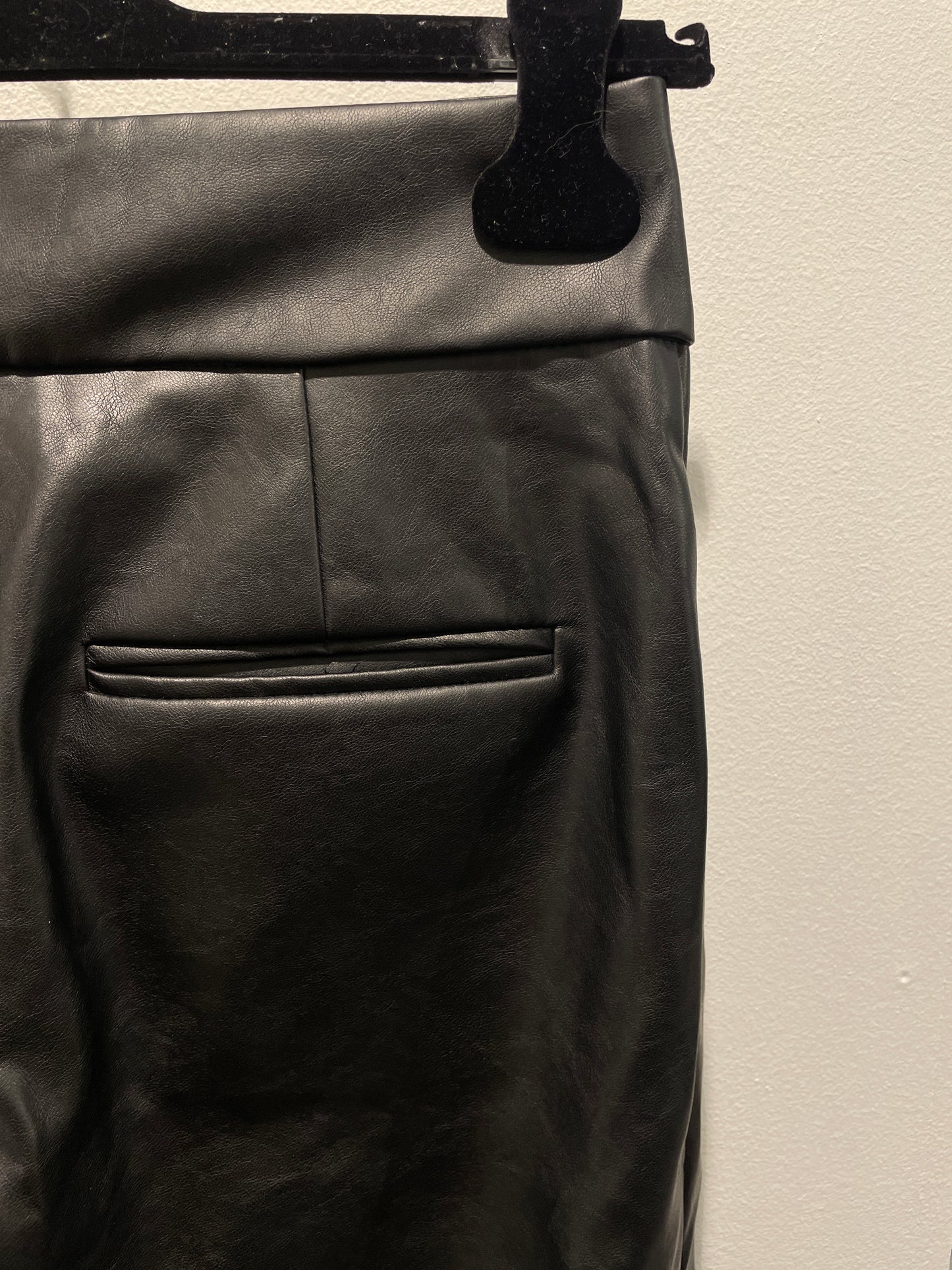 Sundarbay - “leather” pants - XS-S