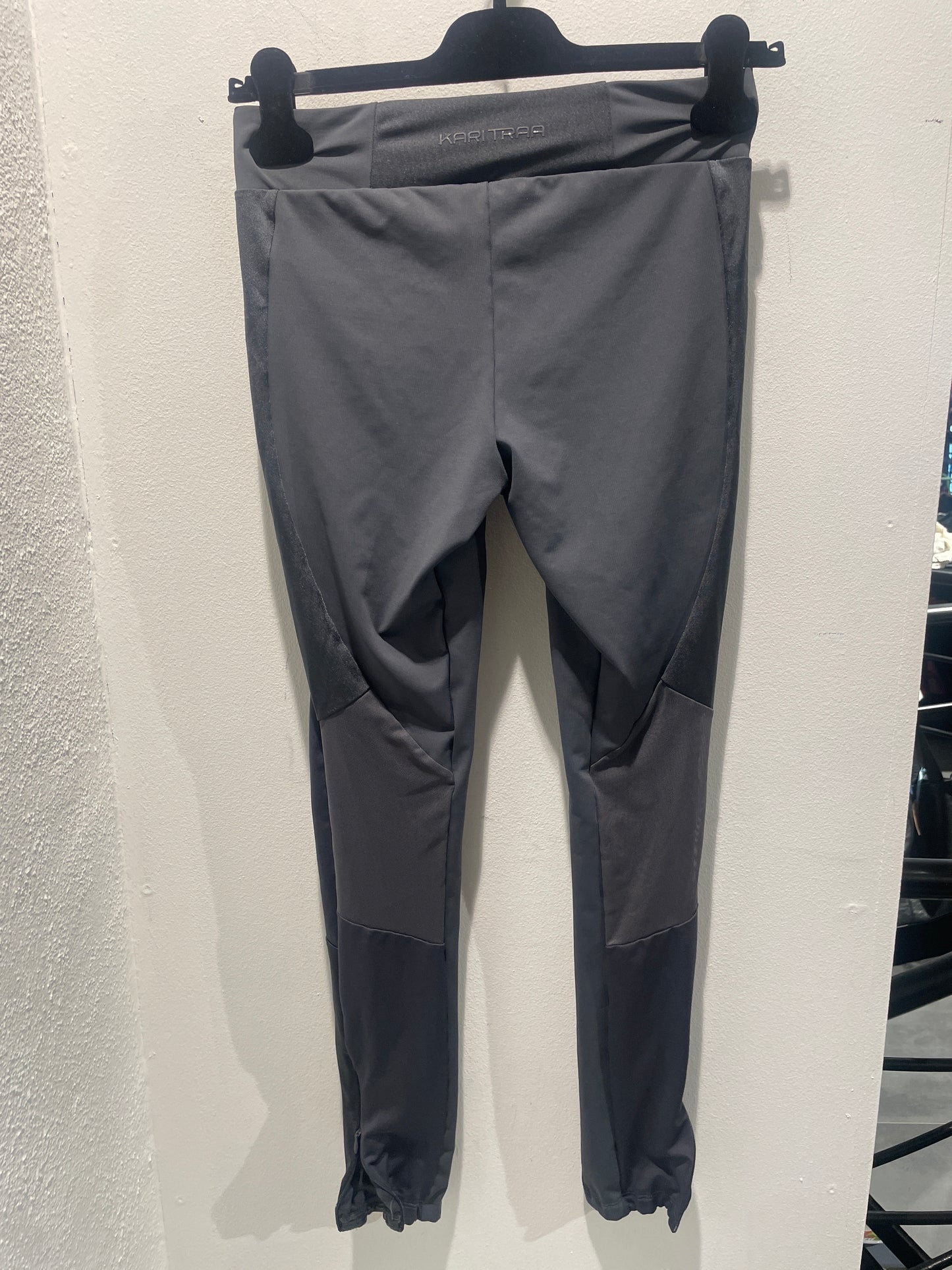 Kari Traa - Tights - Grey Antracite - XS/S - Medinas Wardrobe