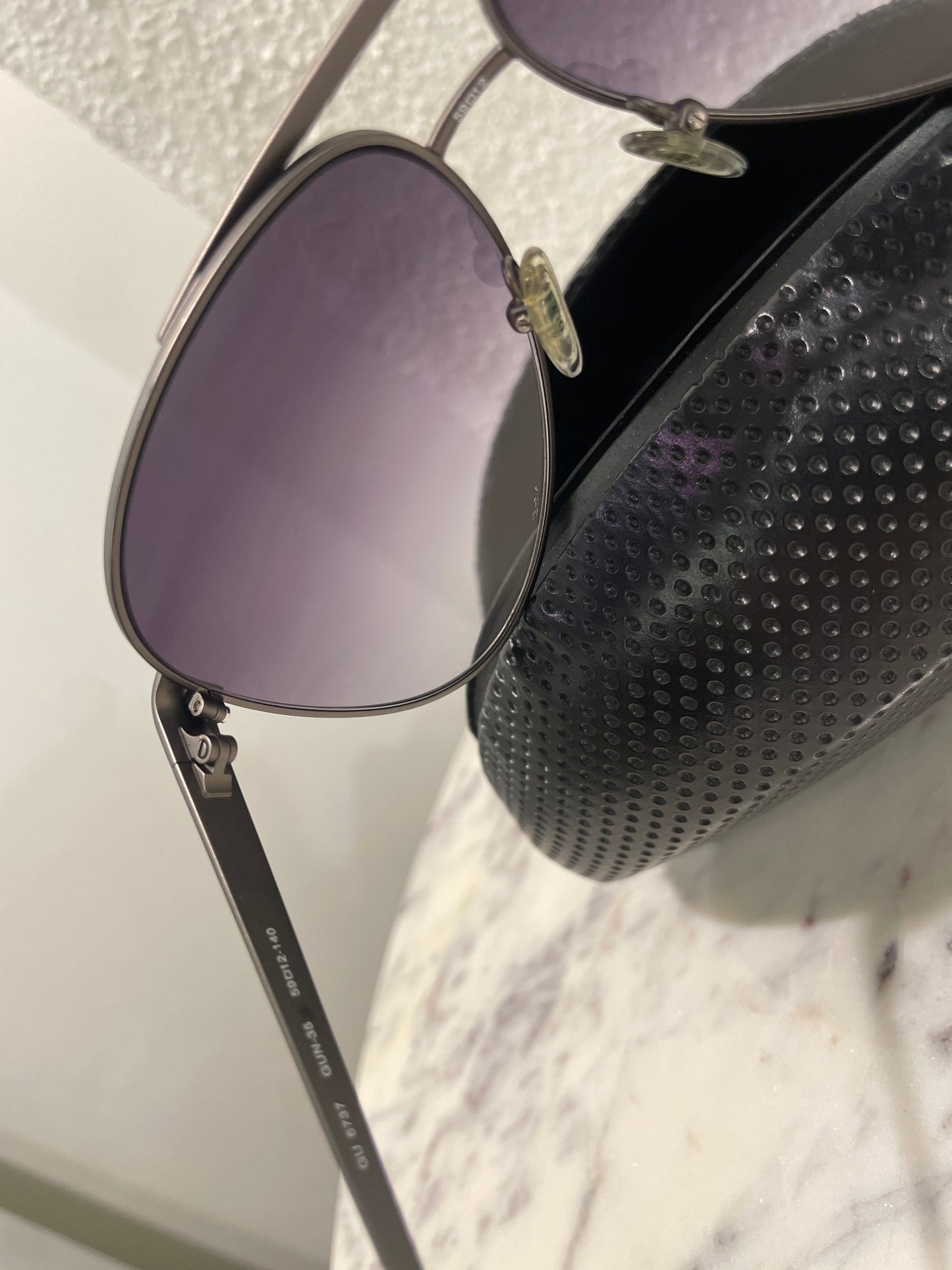 Guess Aviator Sunglasses - like new!
