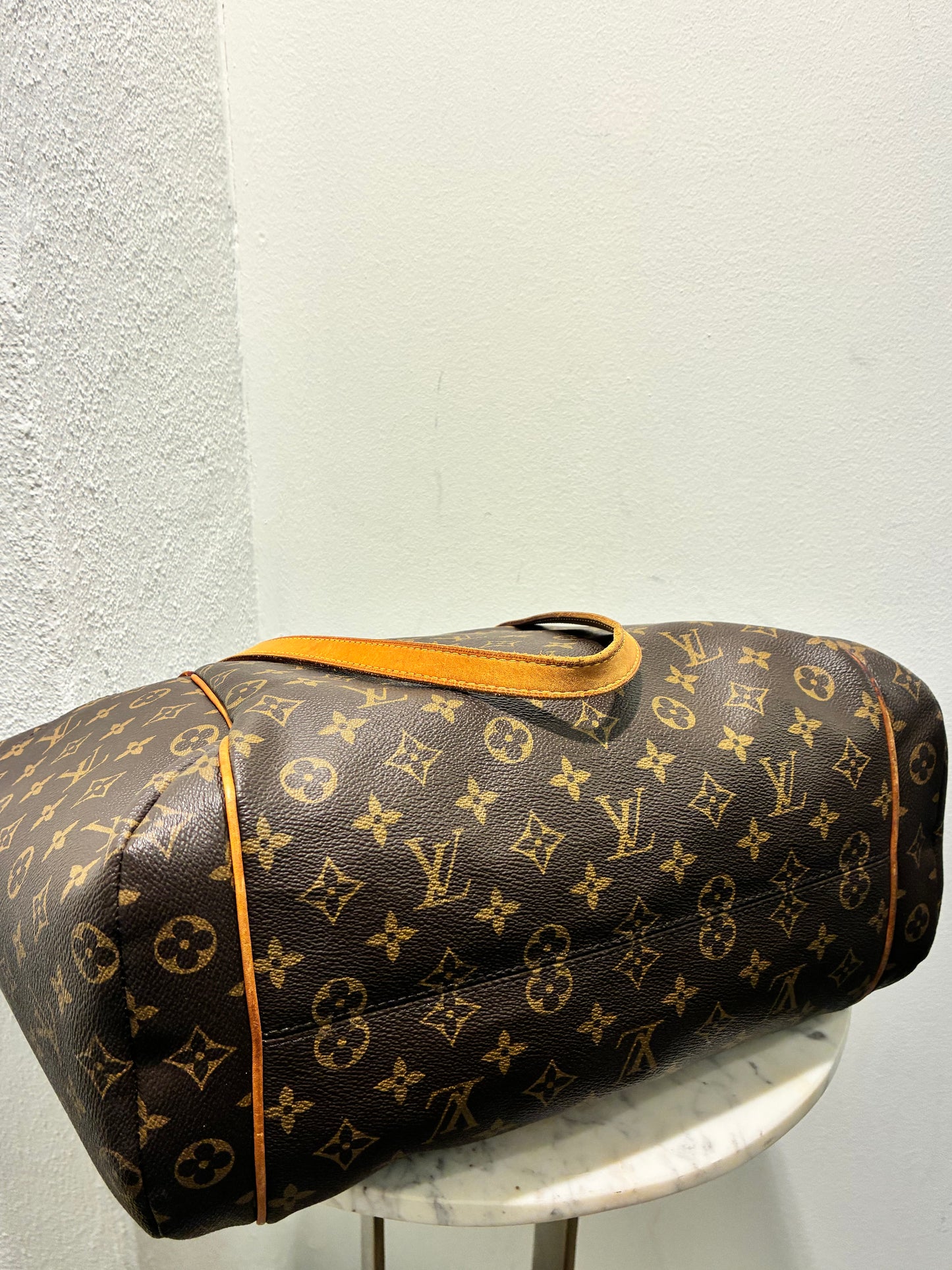 Louis Vuitton - Totally MM Tote