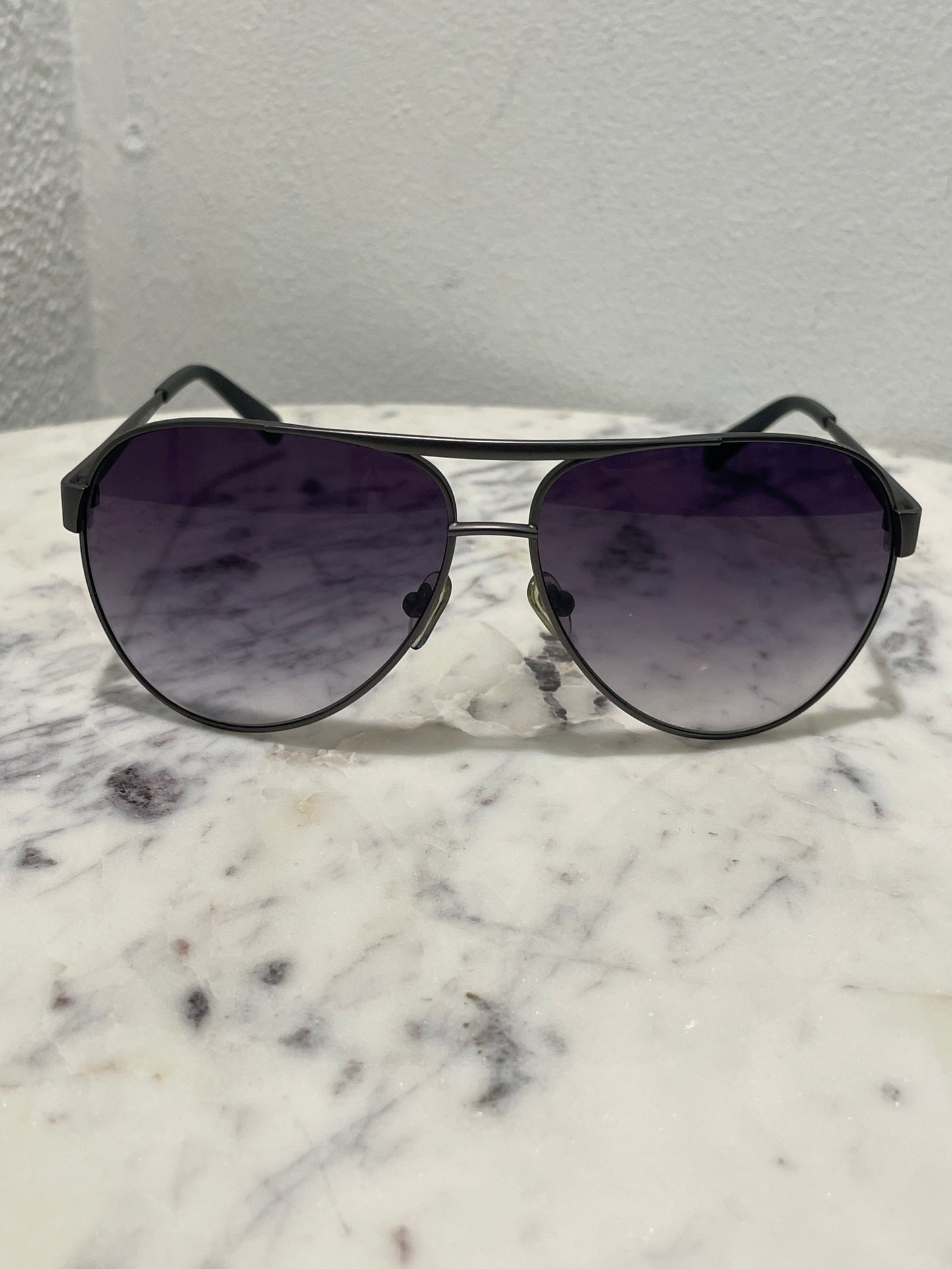 Guess Aviator Sunglasses - like new!