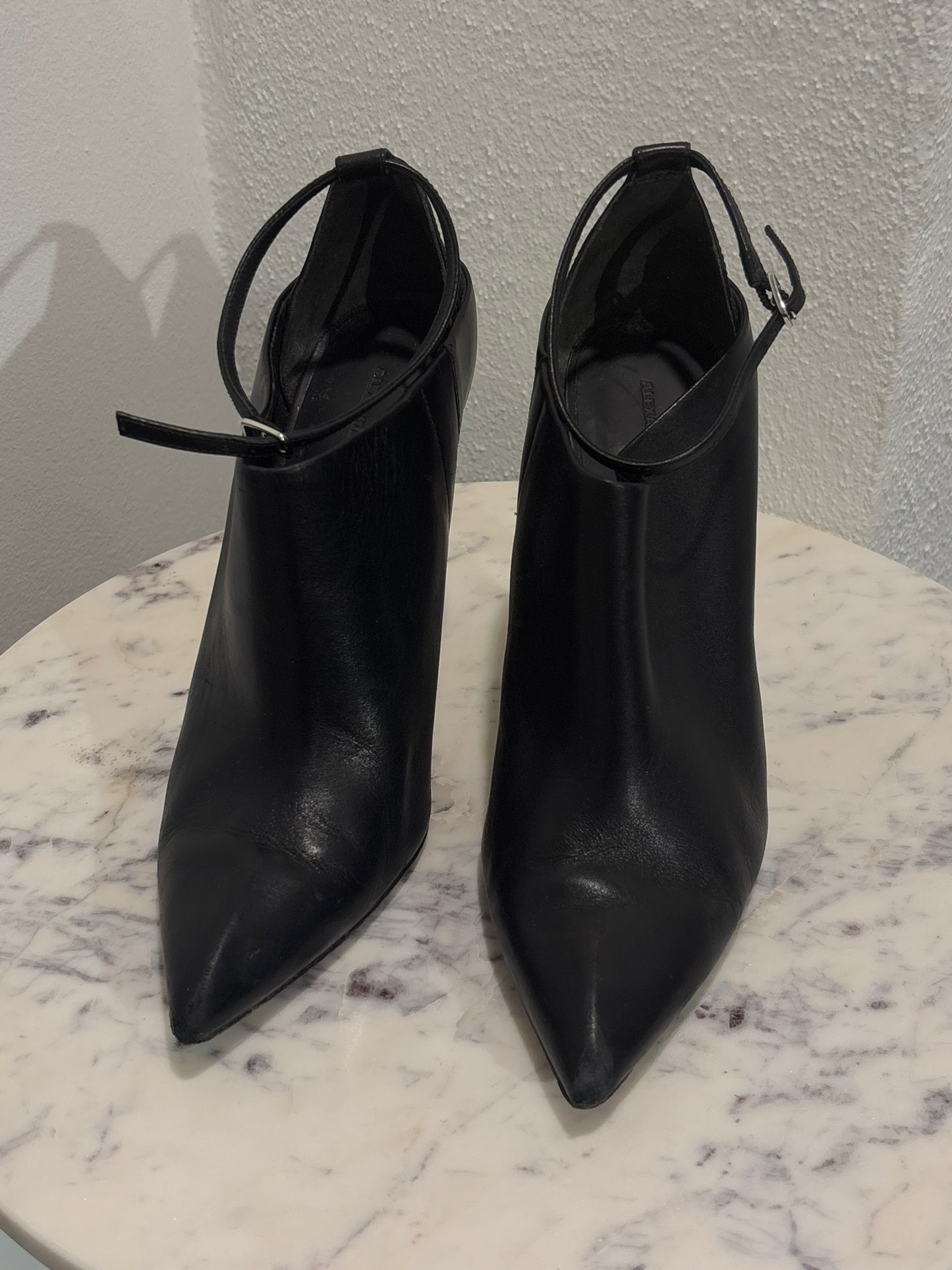 Alexander Wang - Heels - Leather - 39 - Medinas Wardrobe