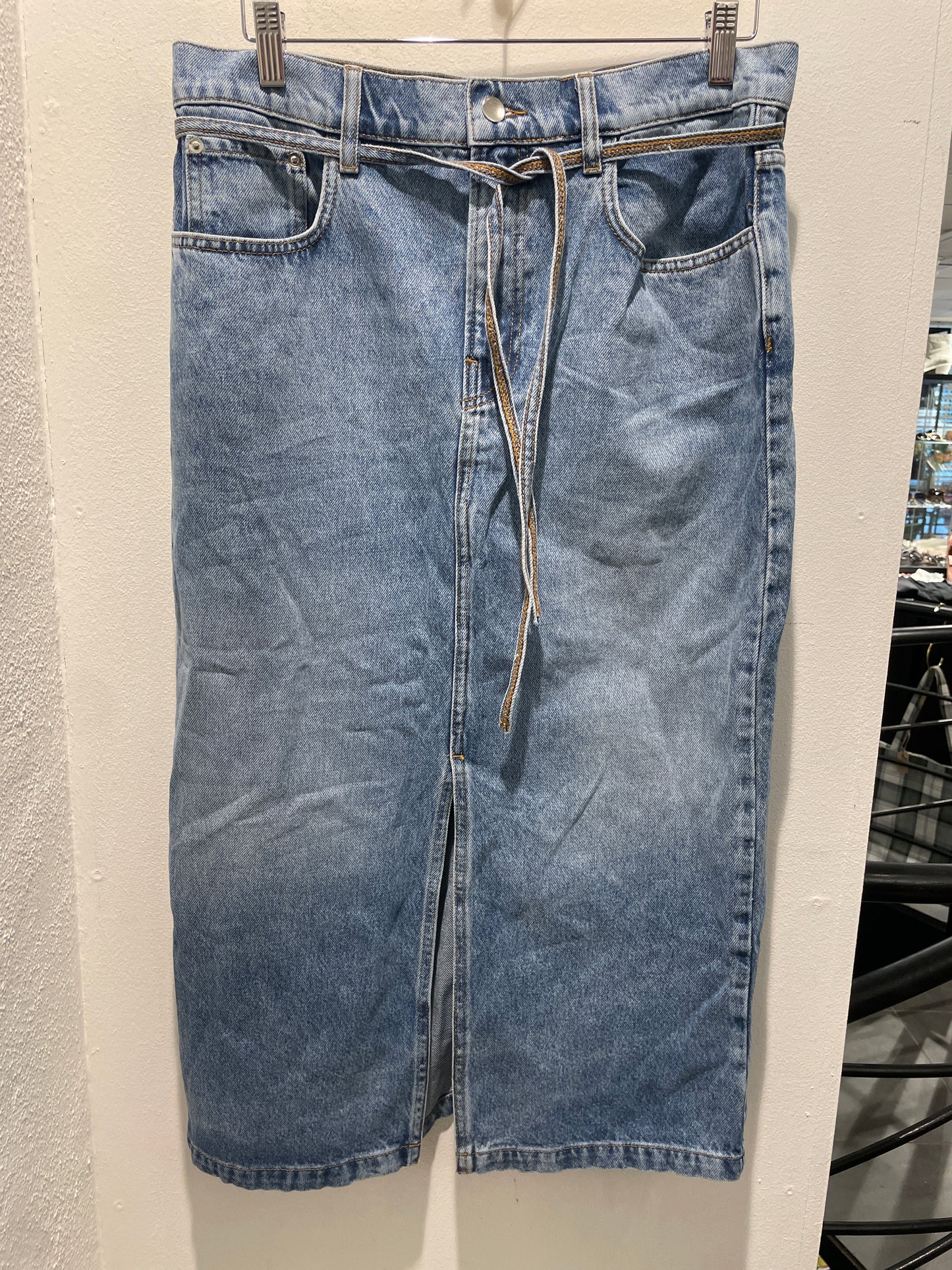 DAY — Denim Midi Skirt with Front Slit and Tie Belt - Size EU 38