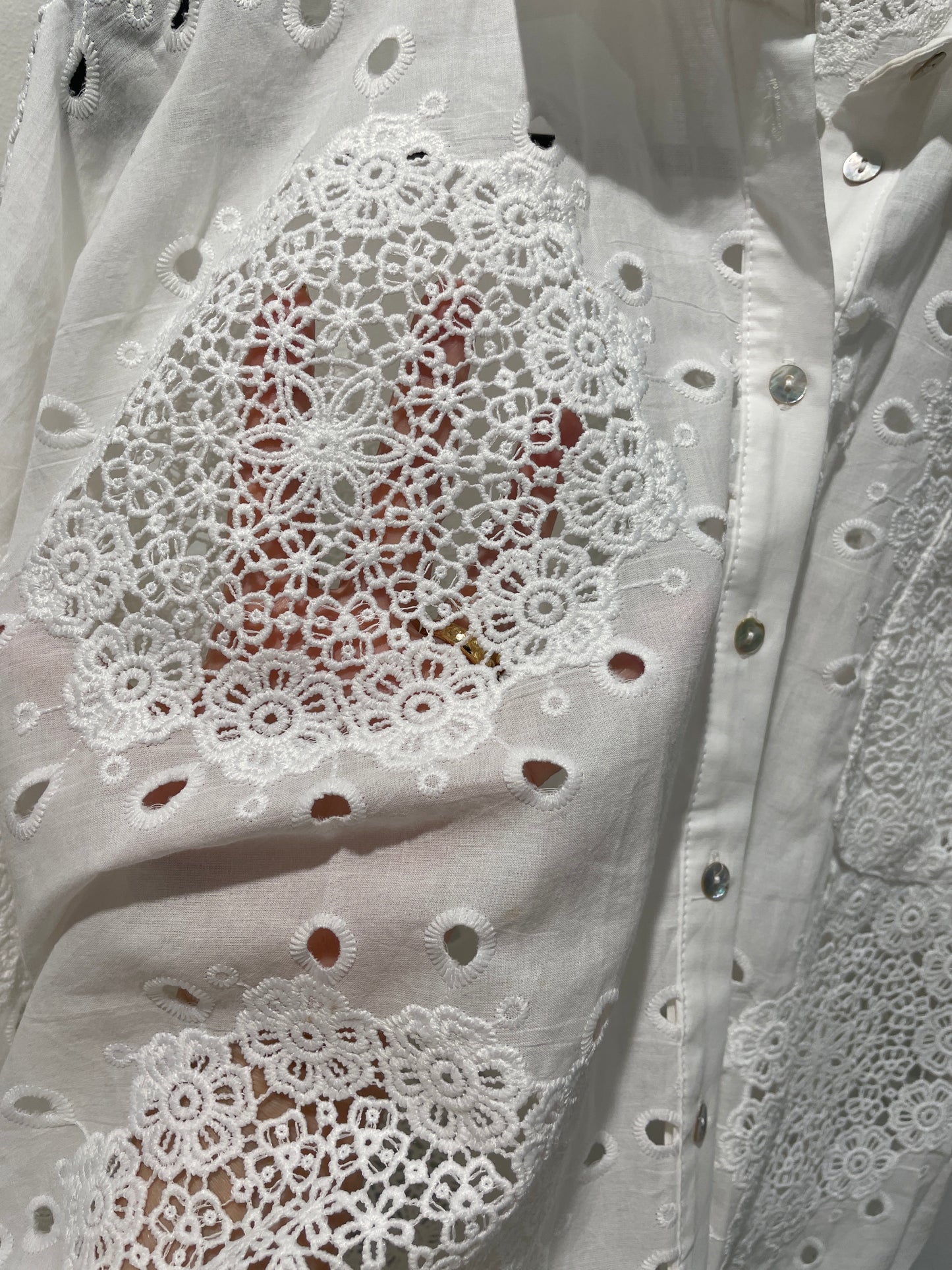 Valerie Khalfon Paris - White Lace Shirt - Medinas Wardrobe - EU38