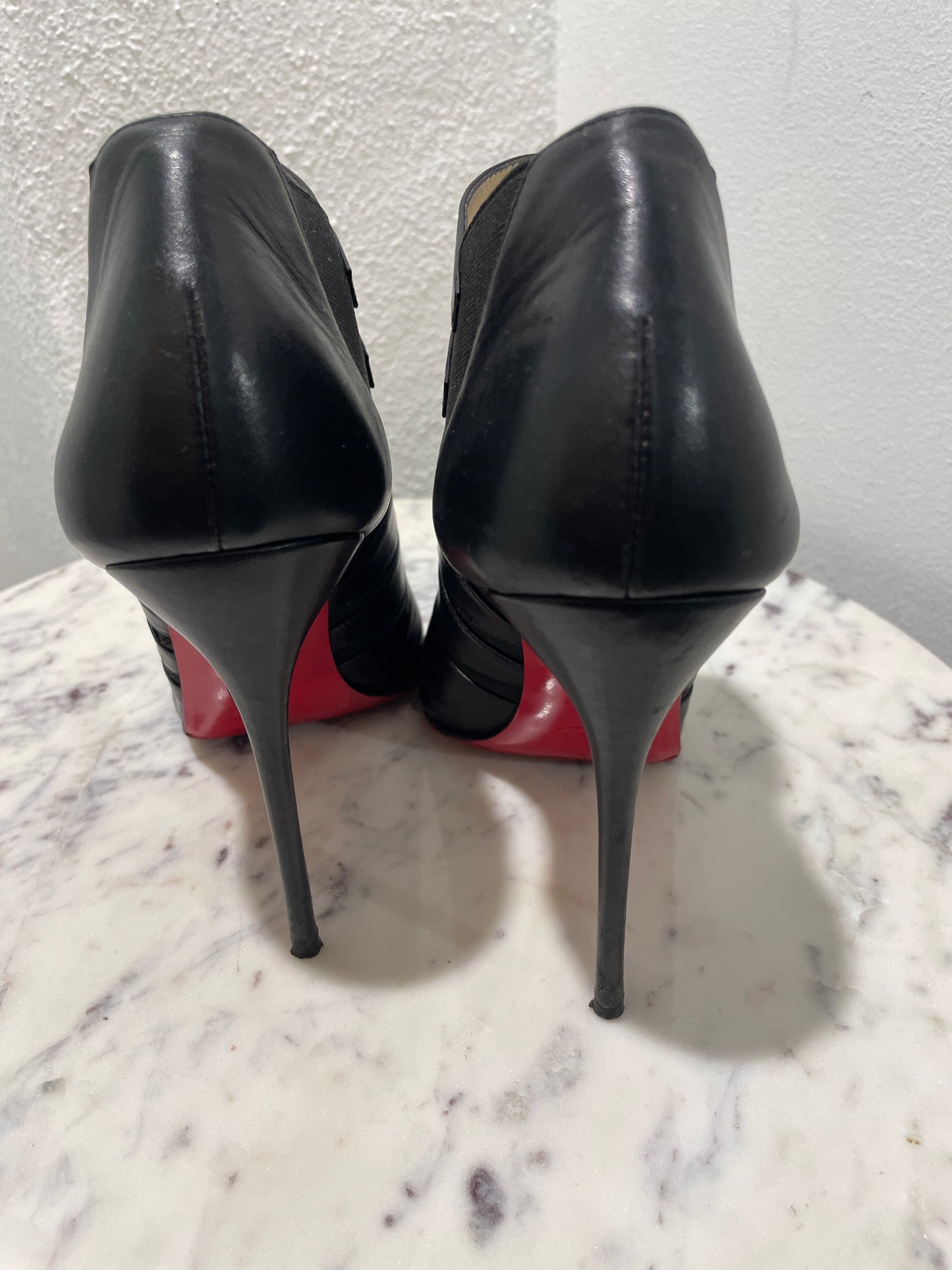 Christian Louboutin Vintage Lina 100 Leather Ankle Boots - 40