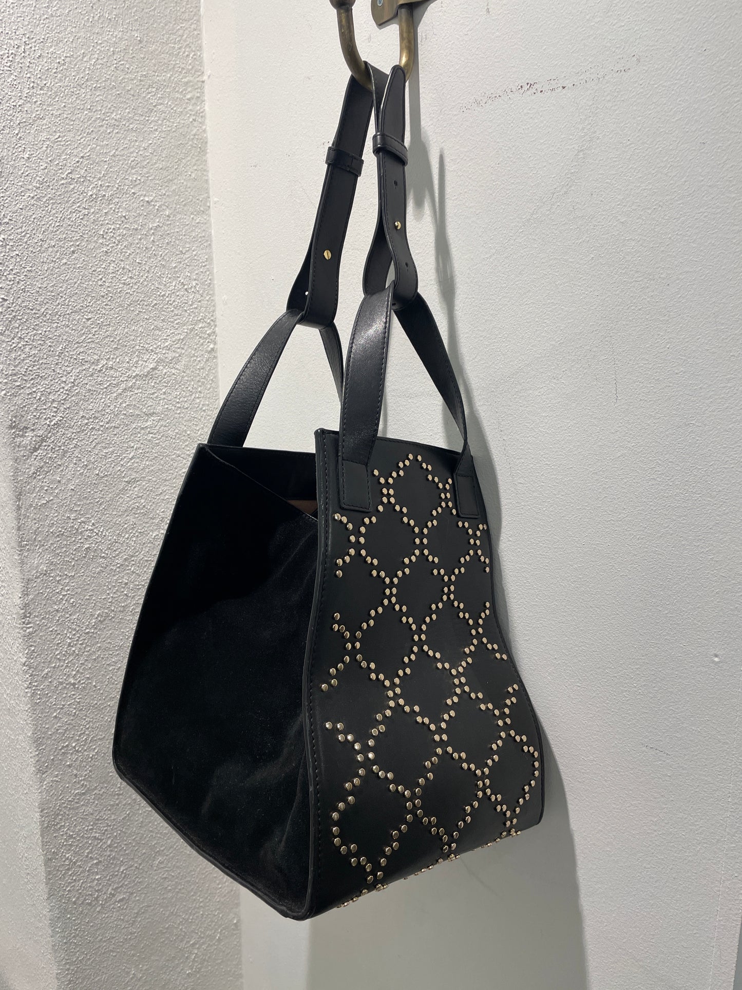 DAY - Studded Suede Tote Bag - 32/40 x 25 x 25 cm - Black & Gold