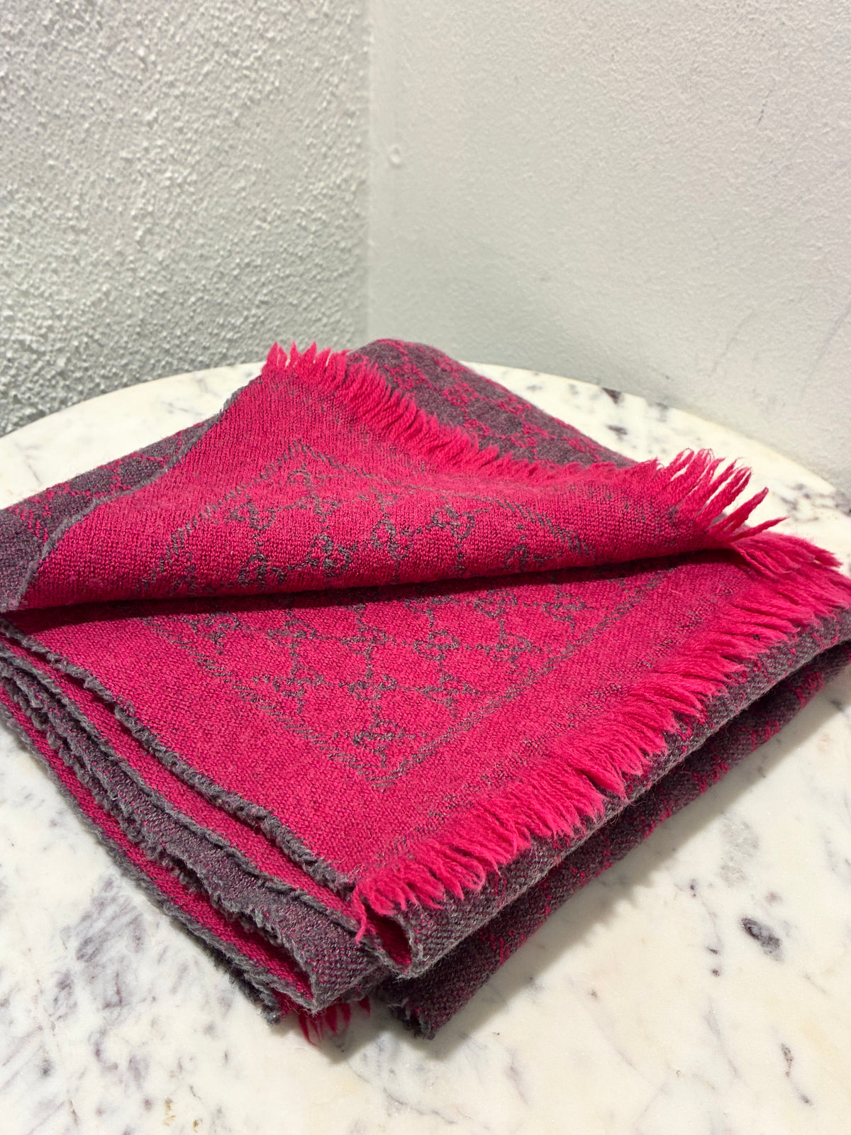 Gucci Monogram Scarf - Grey & Pink