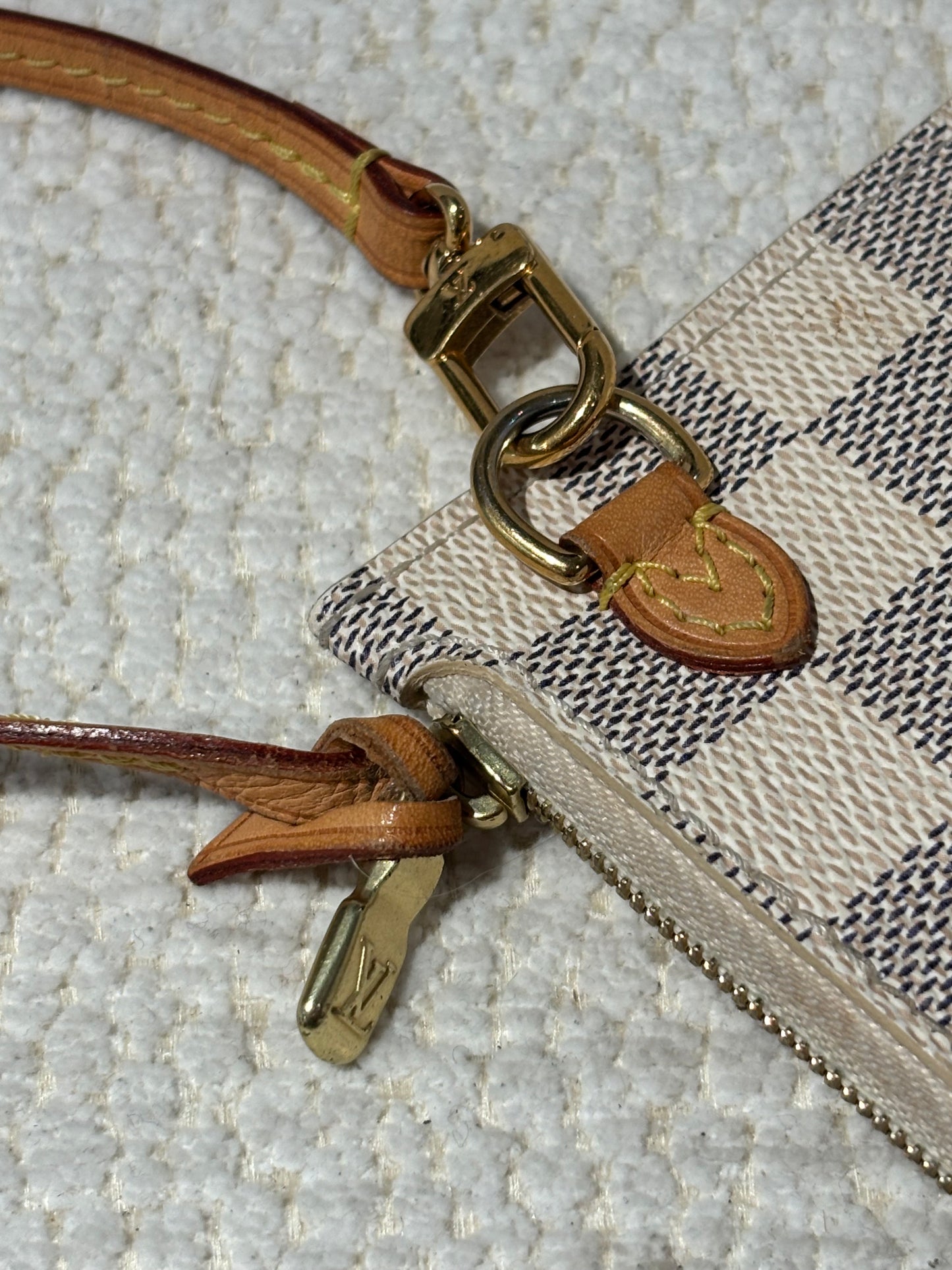 Louis Vuitton Clutch - Damier Logo Print - Ecru Canvas & Brown Leather