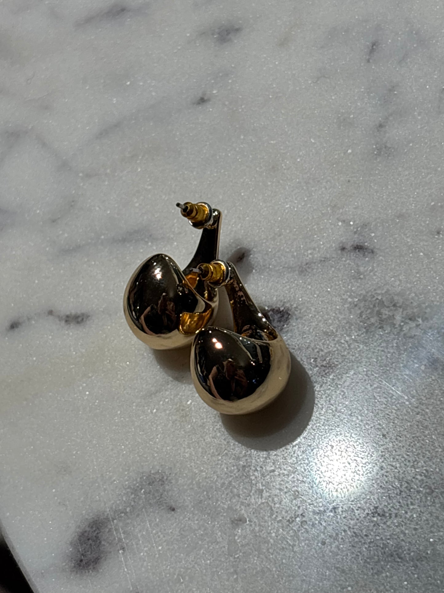Pilgrim - Earrings - Gold Drops - Medinas Wardrobe