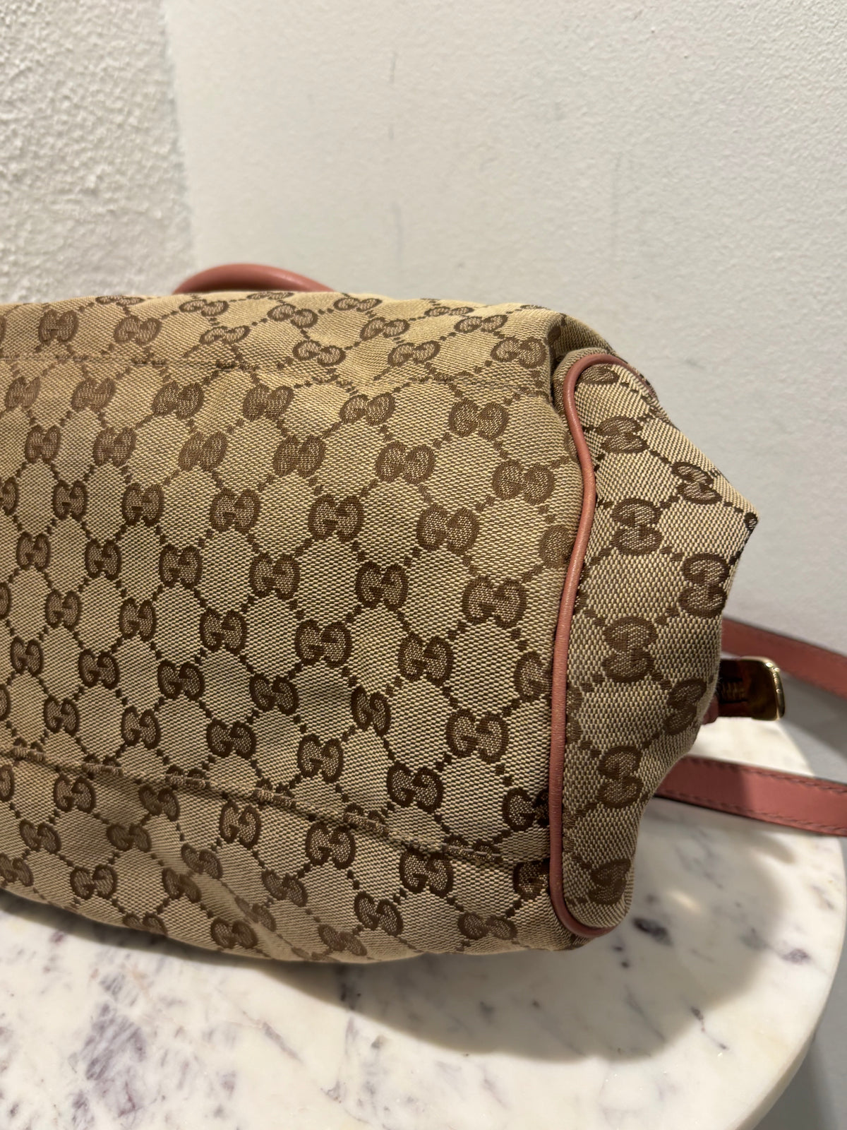 Gucci Sukey Bag - Canvas & Leather in Pink