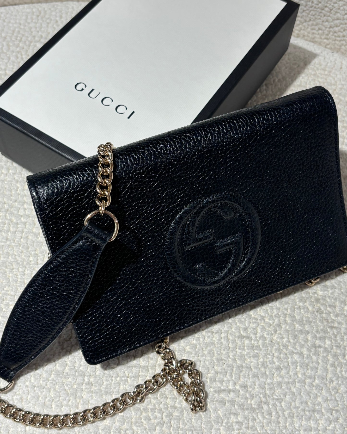 Gucci Wallet On Chain - Black Grained Leatheri, Embossed Logo & Gold Hardware