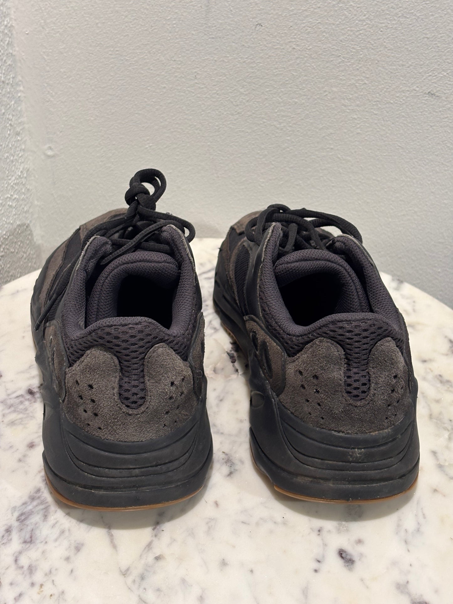 Adidas Yeezy - Adidas Yeezy Boost 700 V1 "Utility Black" - EU40 - Medinas Wardrobe