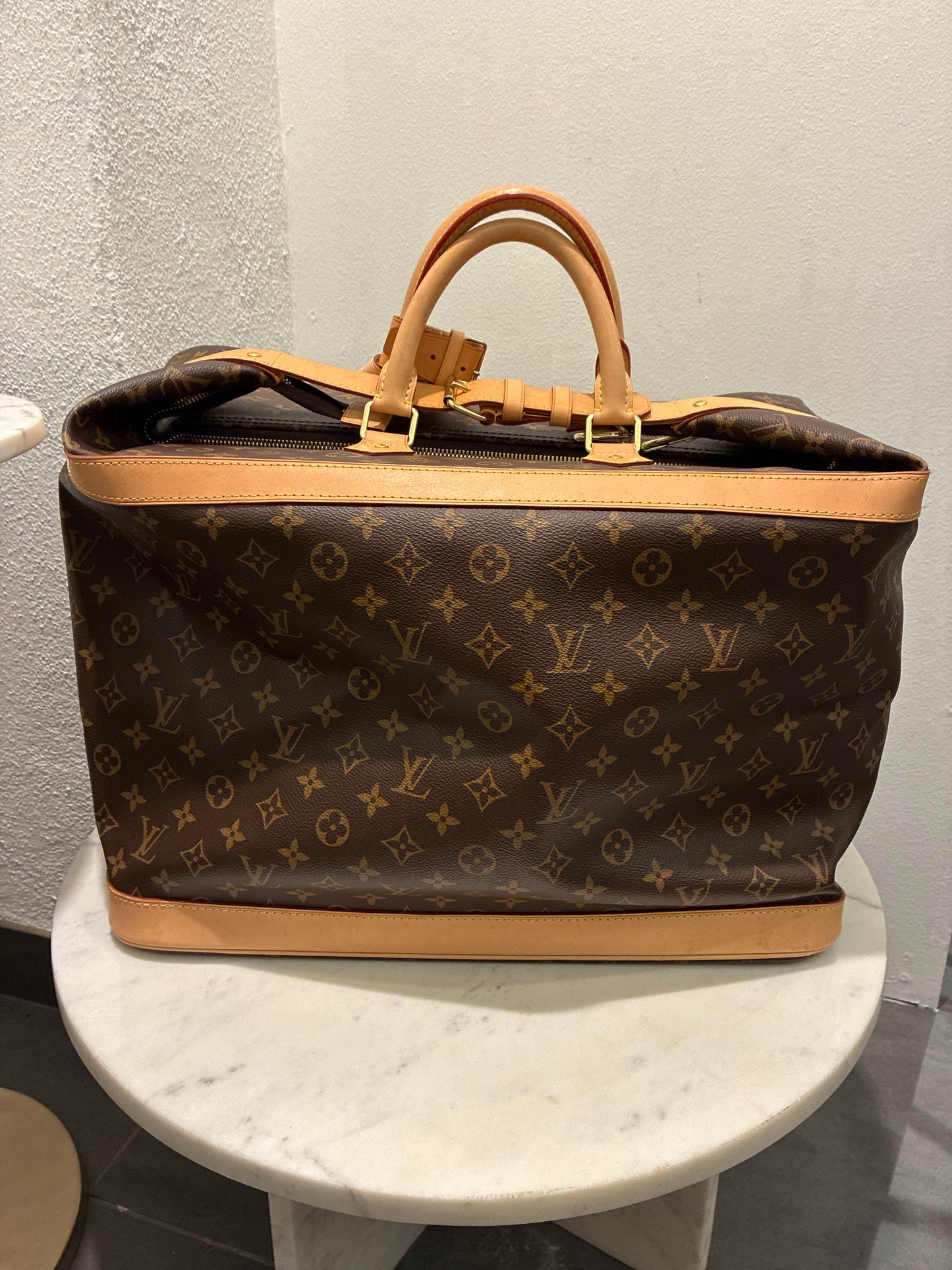 Louis Vuitton Cruiser Bag – Exclusive travel bag in Monogram canvas