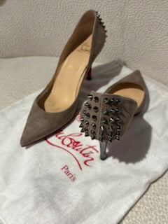 Christian Louboutin Heels – Suede w. studs & Red Soles - EU 40,5