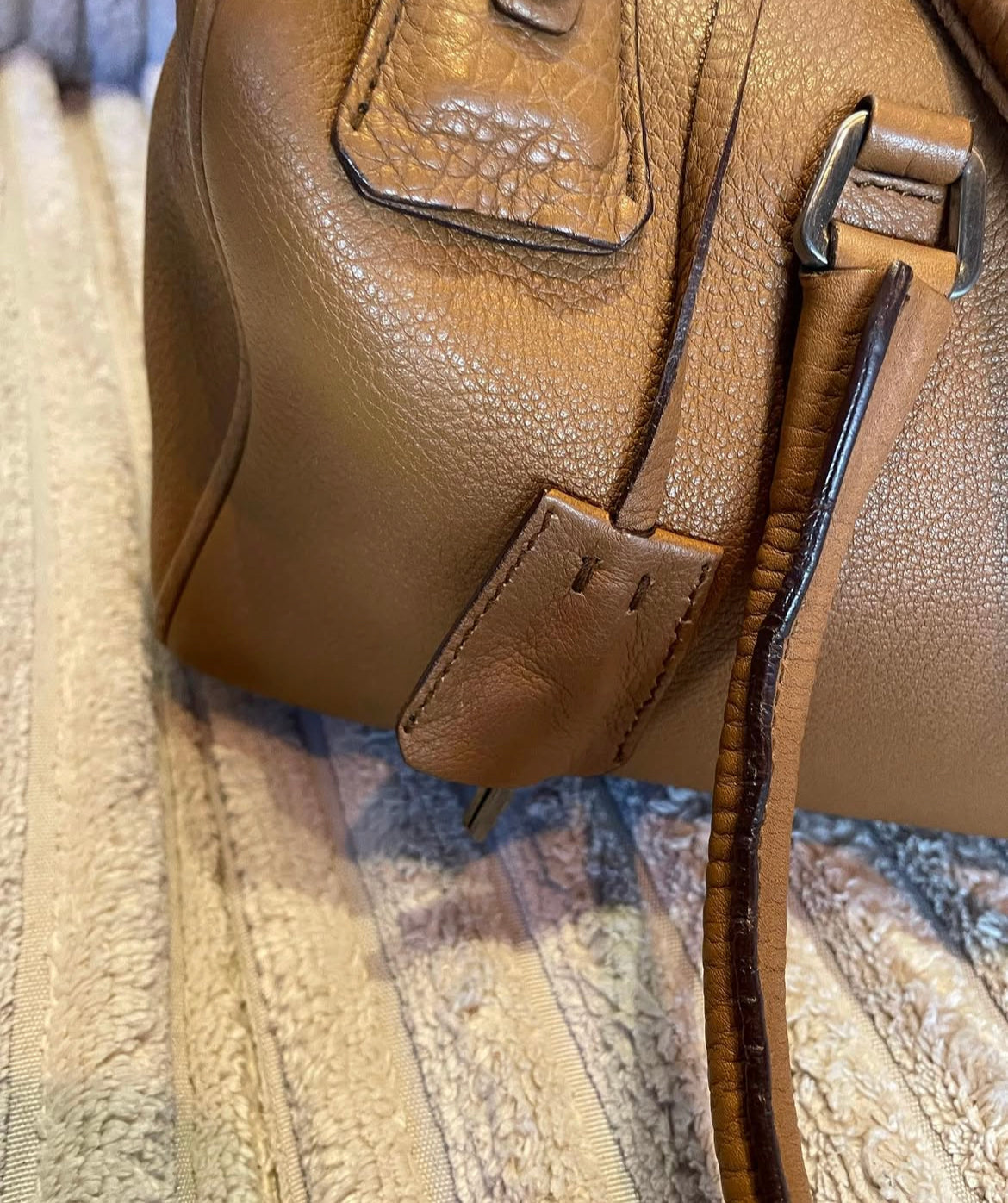 Prada taske