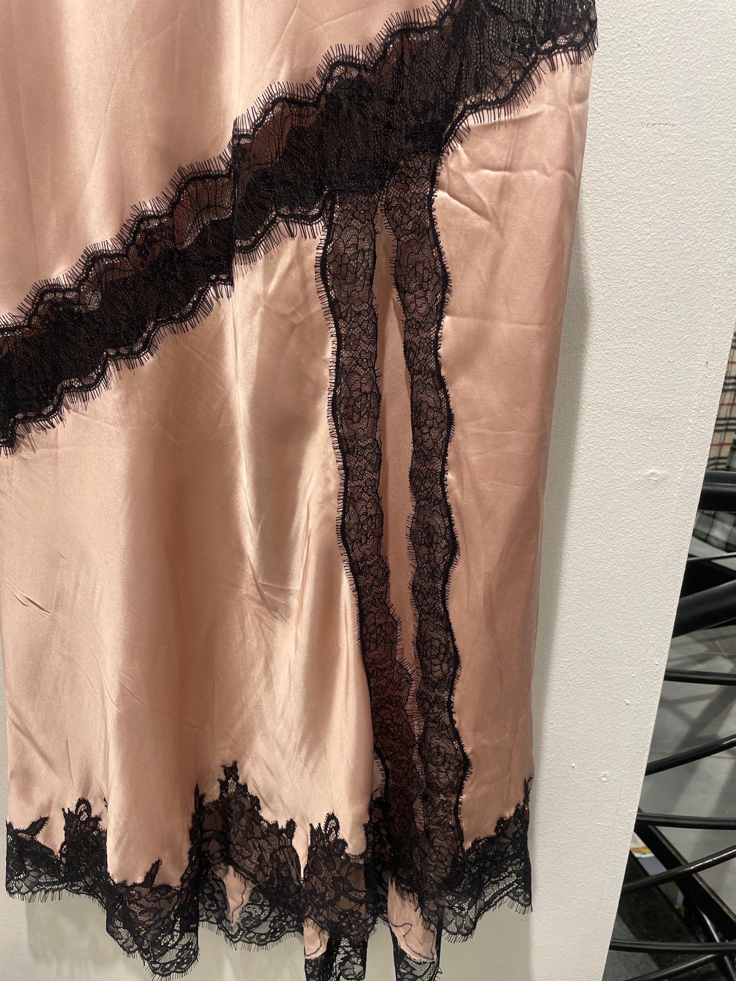 Herskind Nelly Asymmetric Lace Satin Skirt – Size EU 40 / L (Brand New with Tags)