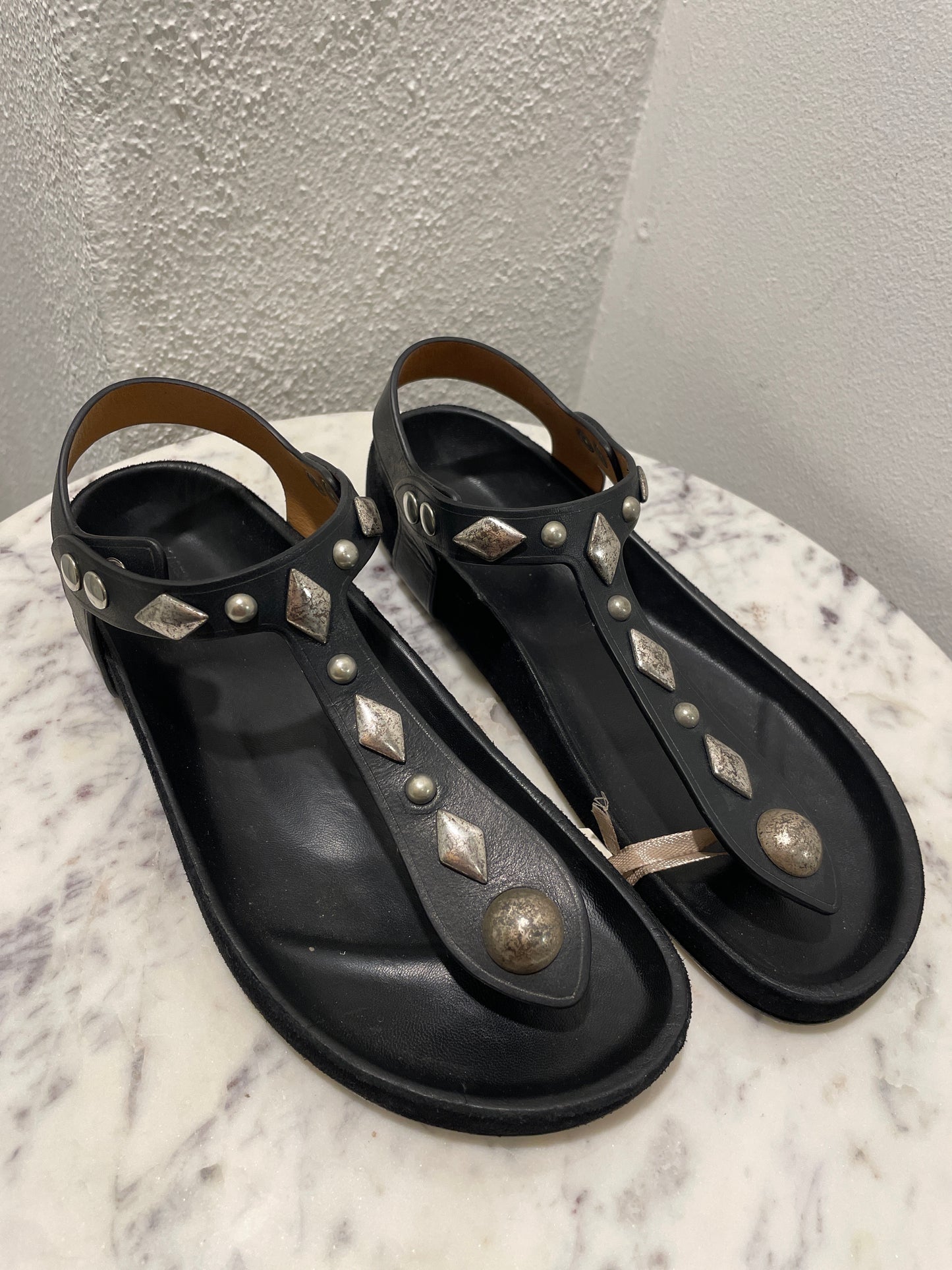 Isabel Marant Studded Leather T-Strap Sandals - 38