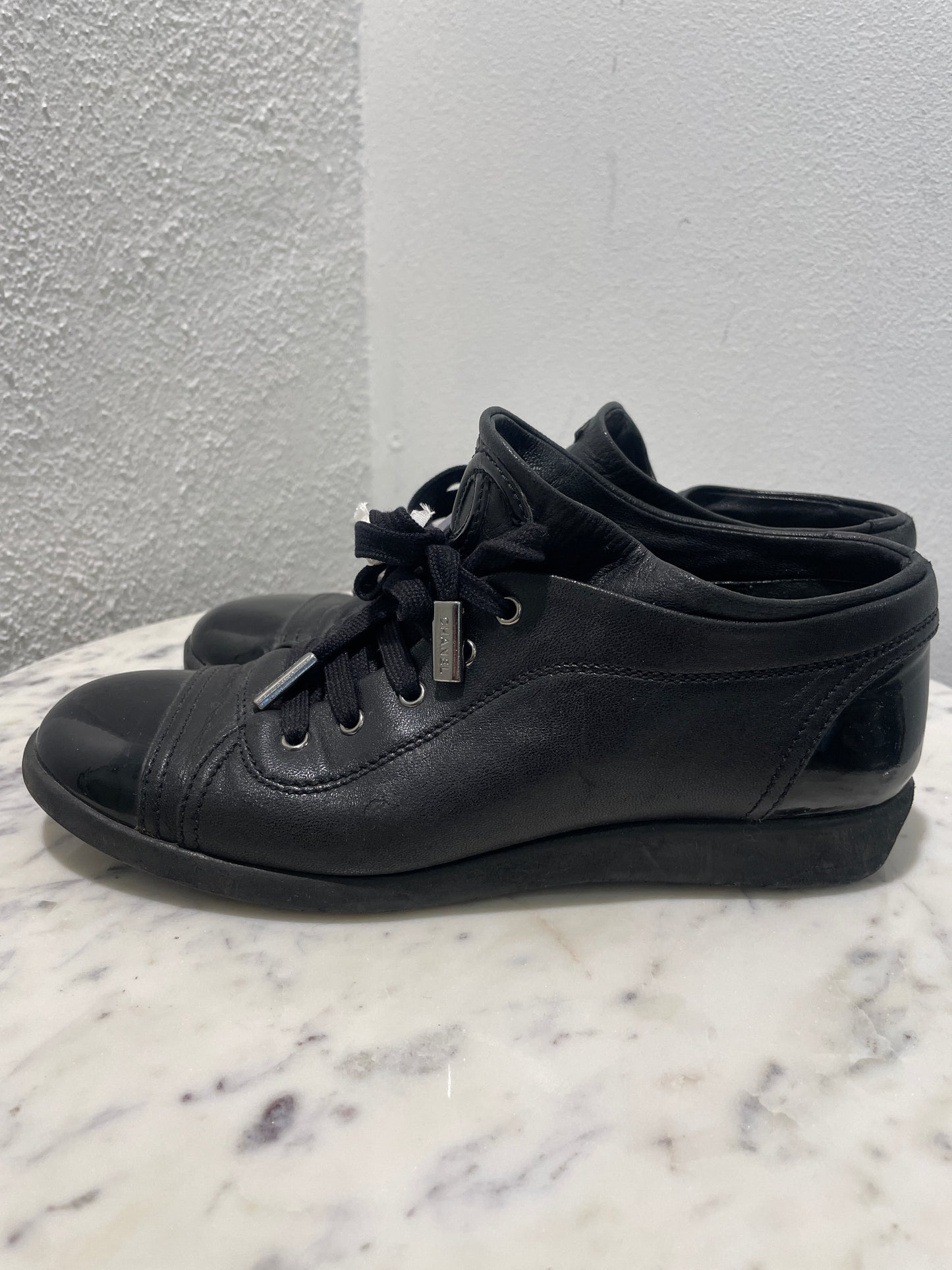 Chanel Vintage Patent & Grained Leather Low-Top Sneakers - 37
