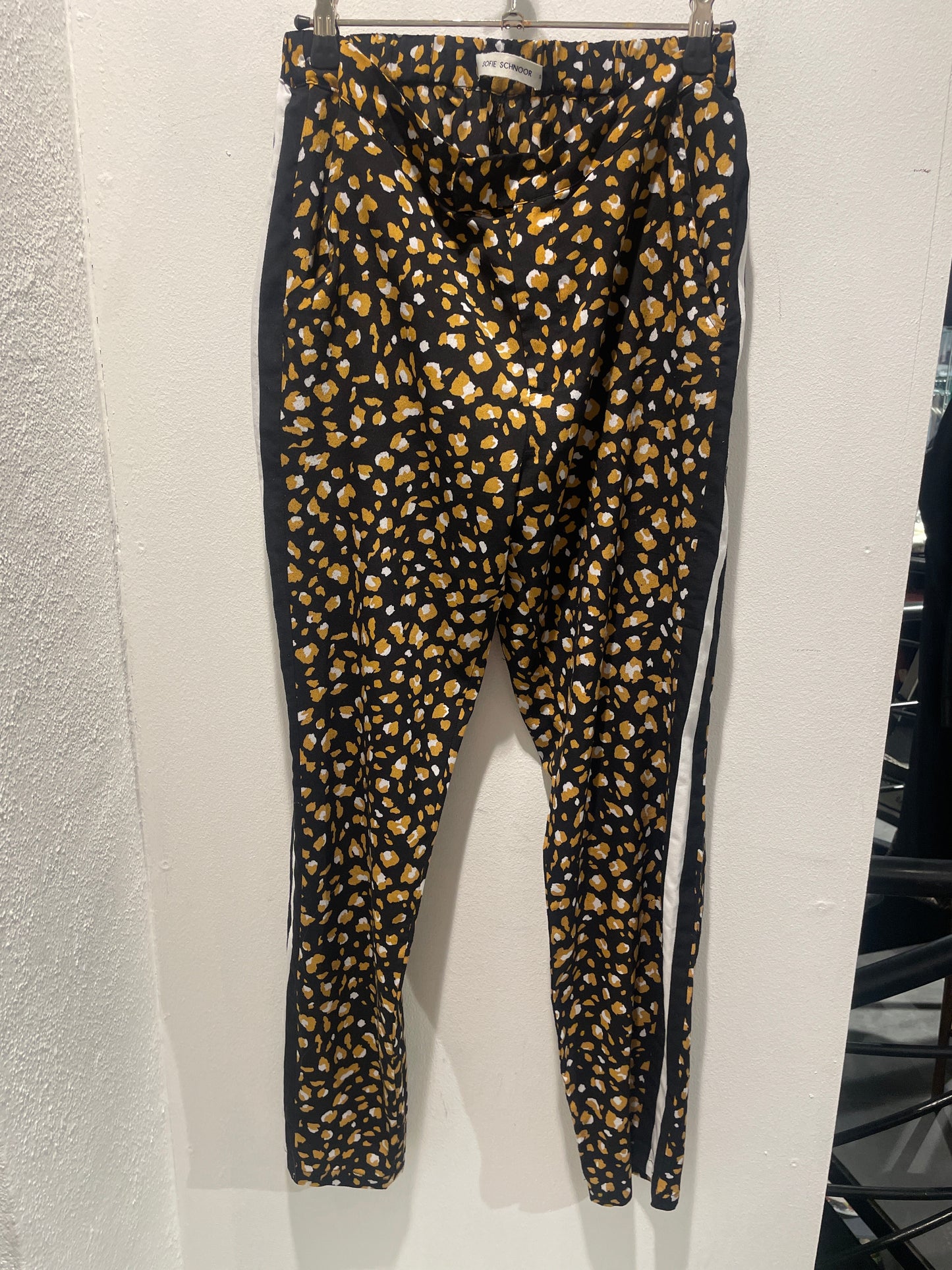 Sofie Schnoor -  Leopard Print Track Pants / Joggers with Side Stripes - S