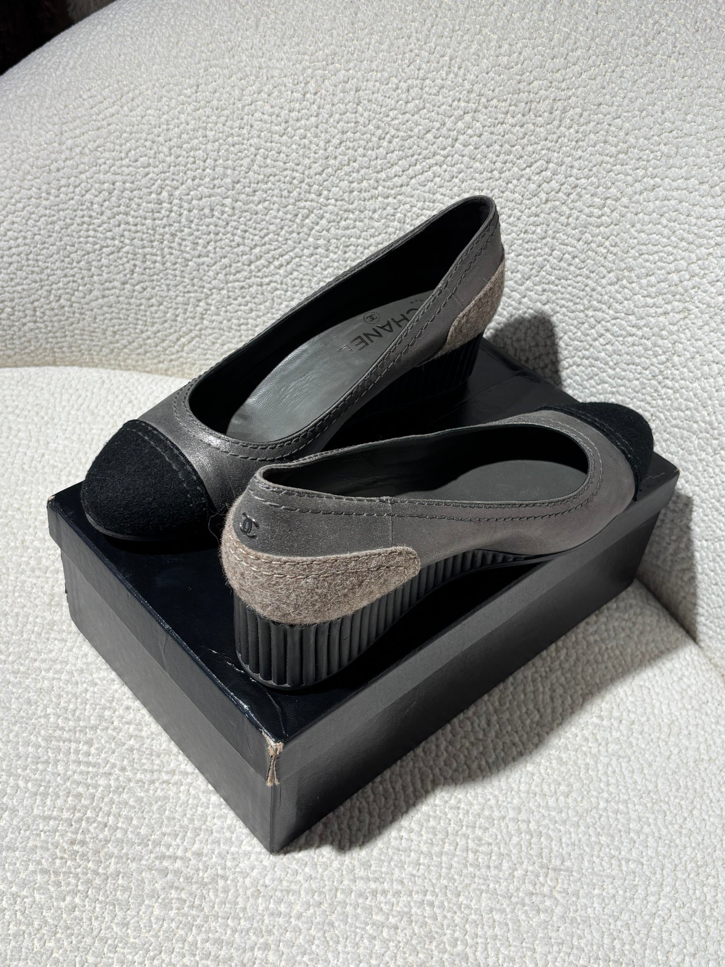 Chanel Wedge Heels - Grey & Black Suede & Fabric – EU 41