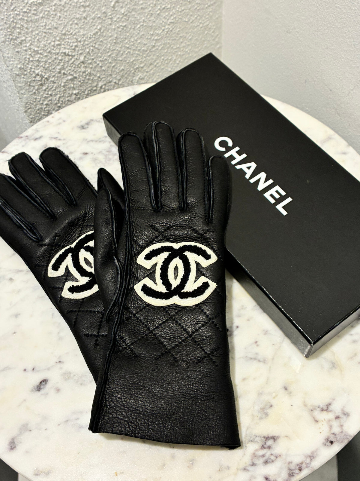 Chanel Gloves – Black Lambskin - Size 7