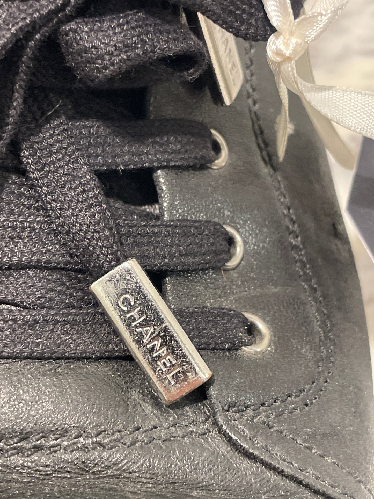 Chanel Vintage Patent & Grained Leather Low-Top Sneakers - 37