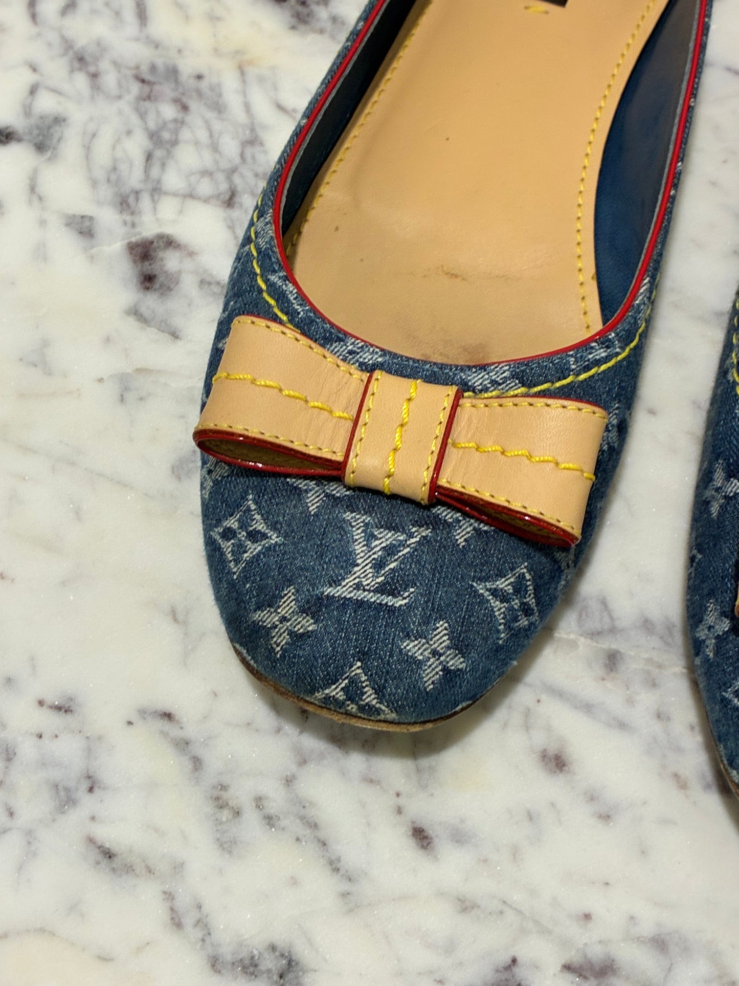 Louis Vuitton Ballerinas - Rare Monogram Denim & Iconic Leather Bows - EU 38,5 (38,5-39)