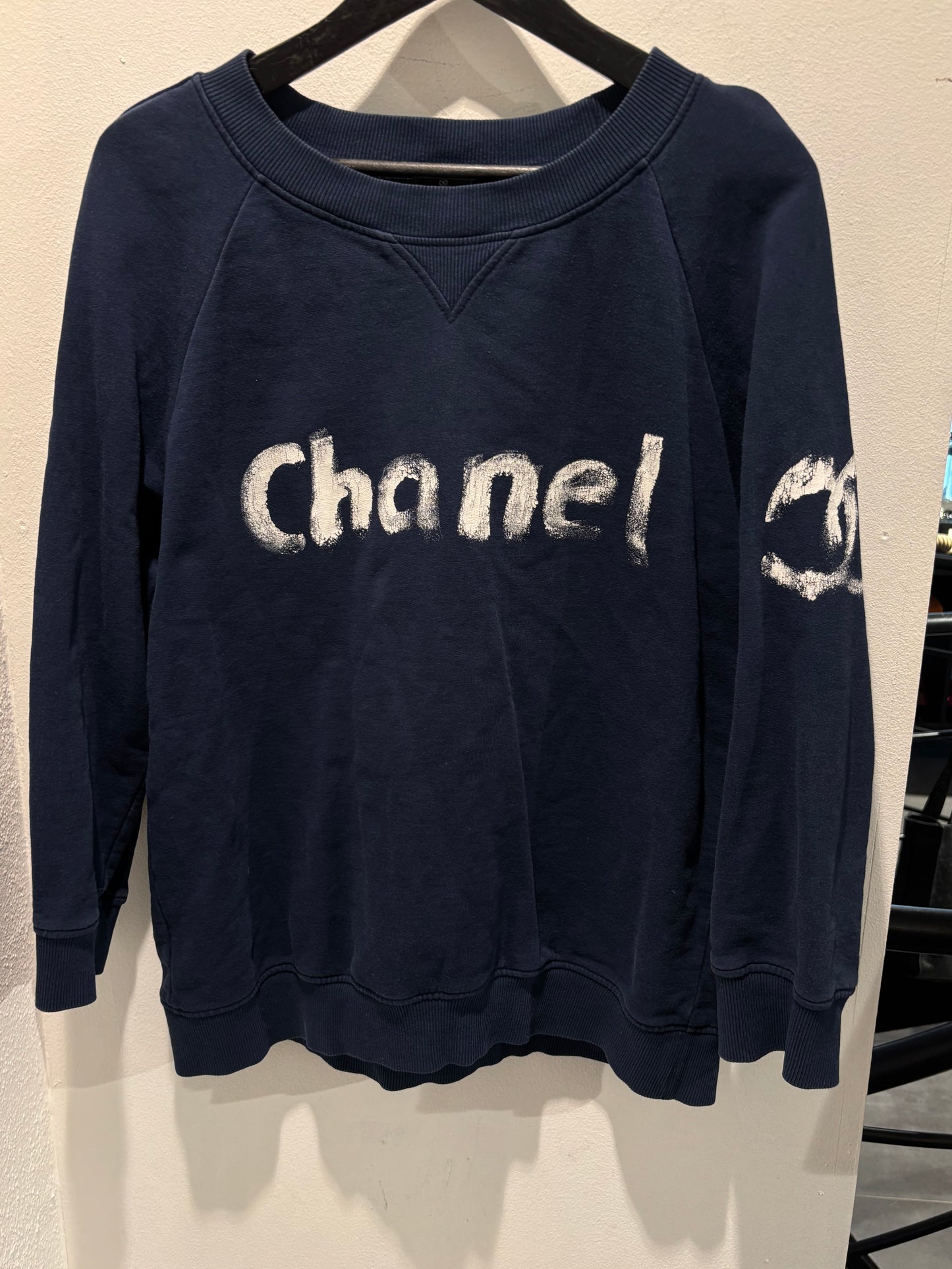 Chanel - Christmas Sweatshirt 2013 - Medinas Wardrobe - S/M