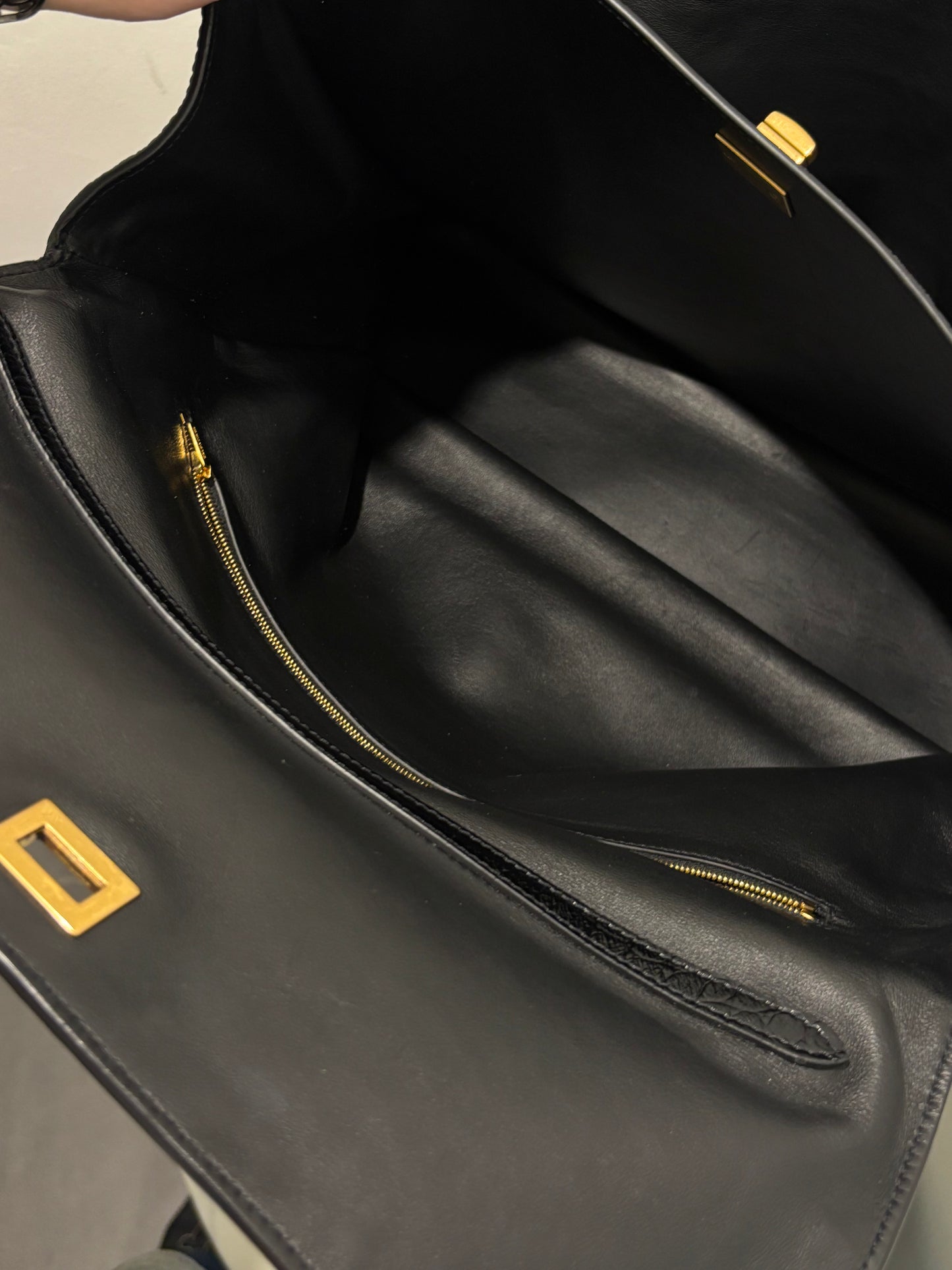 Balenciaga - Rodeo Croco Large Shoulderbag - Medinas Wardrobe